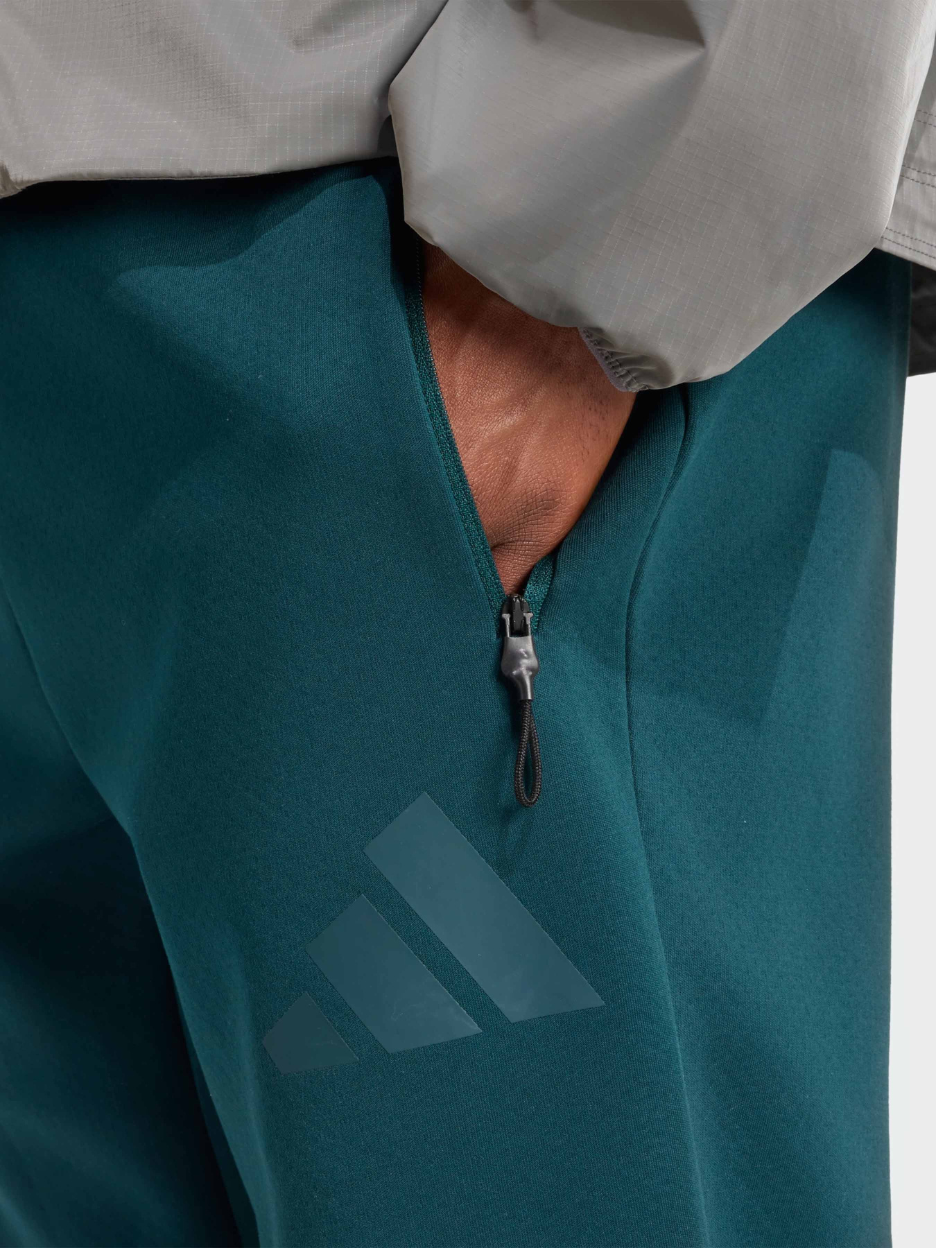 Брюки Adidas Z.N.E. SPORTSWEAR модель JW4724 Брюки Adidas Z.N.E. SPORTSWEAR модель JW4724 Фото