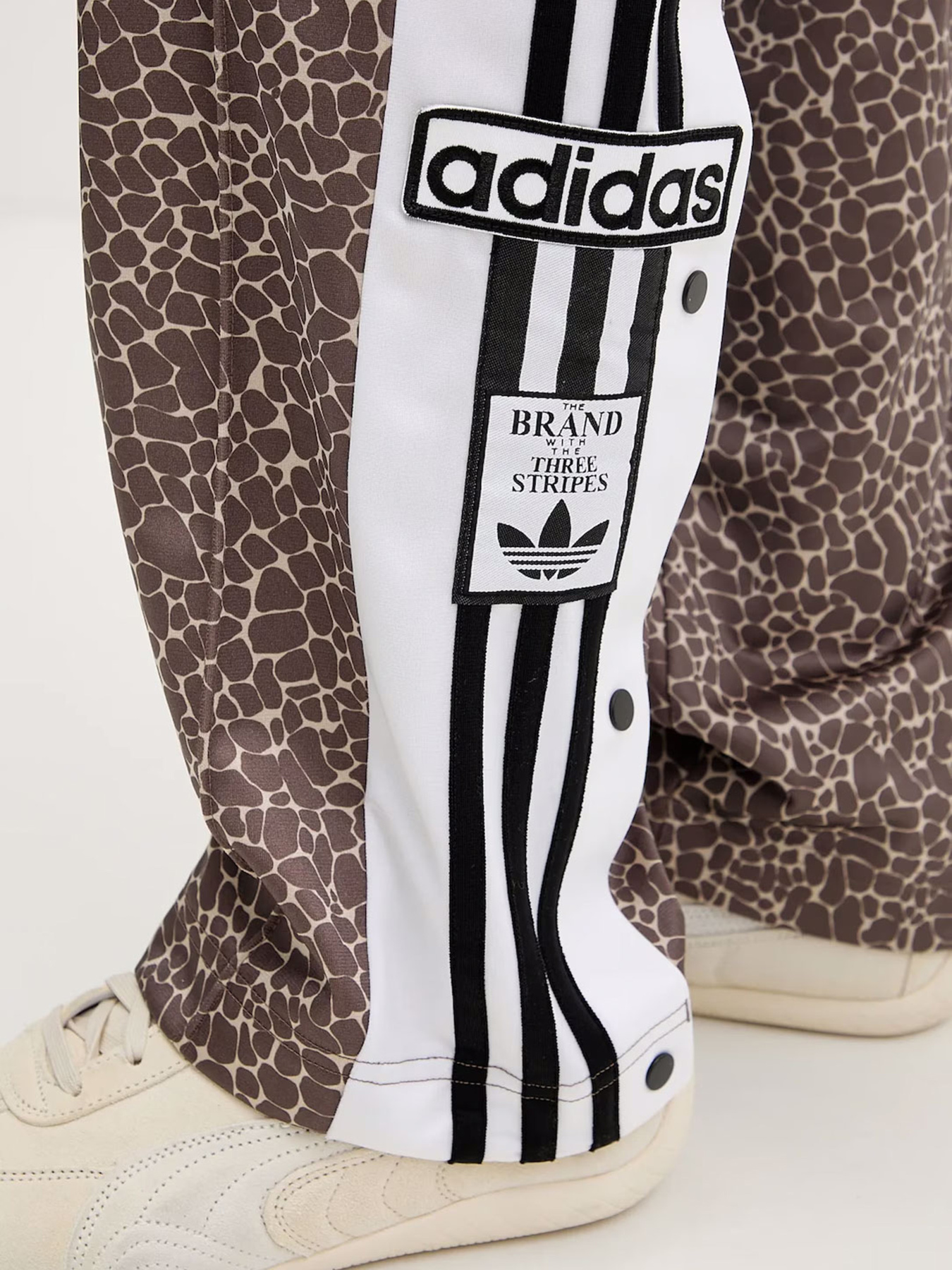 Штани Adidas AOP ADI-BREAK модель KD8820 Штани Adidas AOP ADI-BREAK модель KD8820 Фото