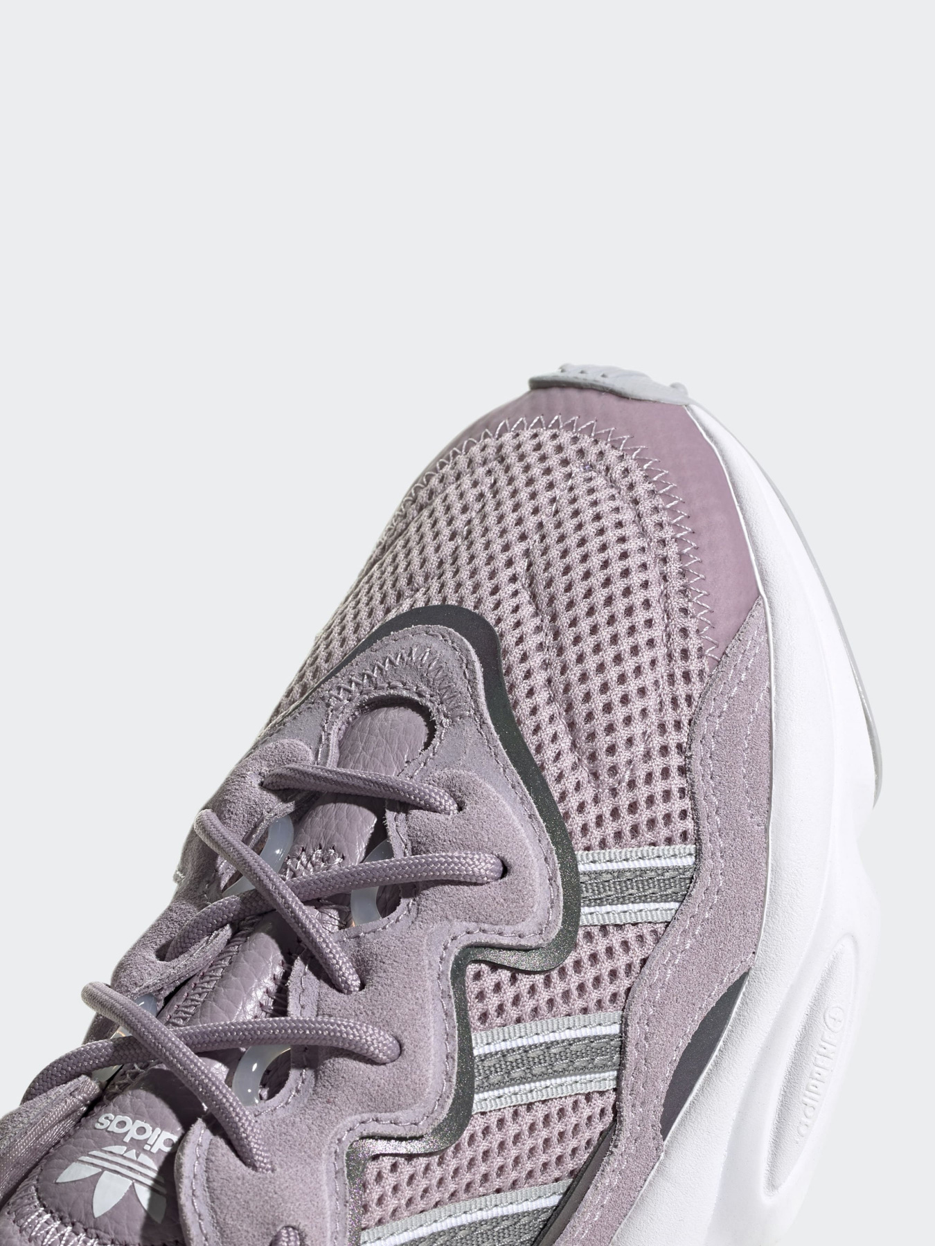 Кроссовки Adidas OZWEEGO модель EG9205 Фото