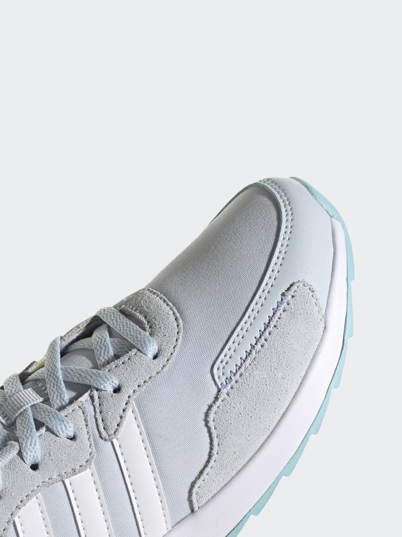 Кроссовки Adidas Retrorun модель FZ2217 Фото