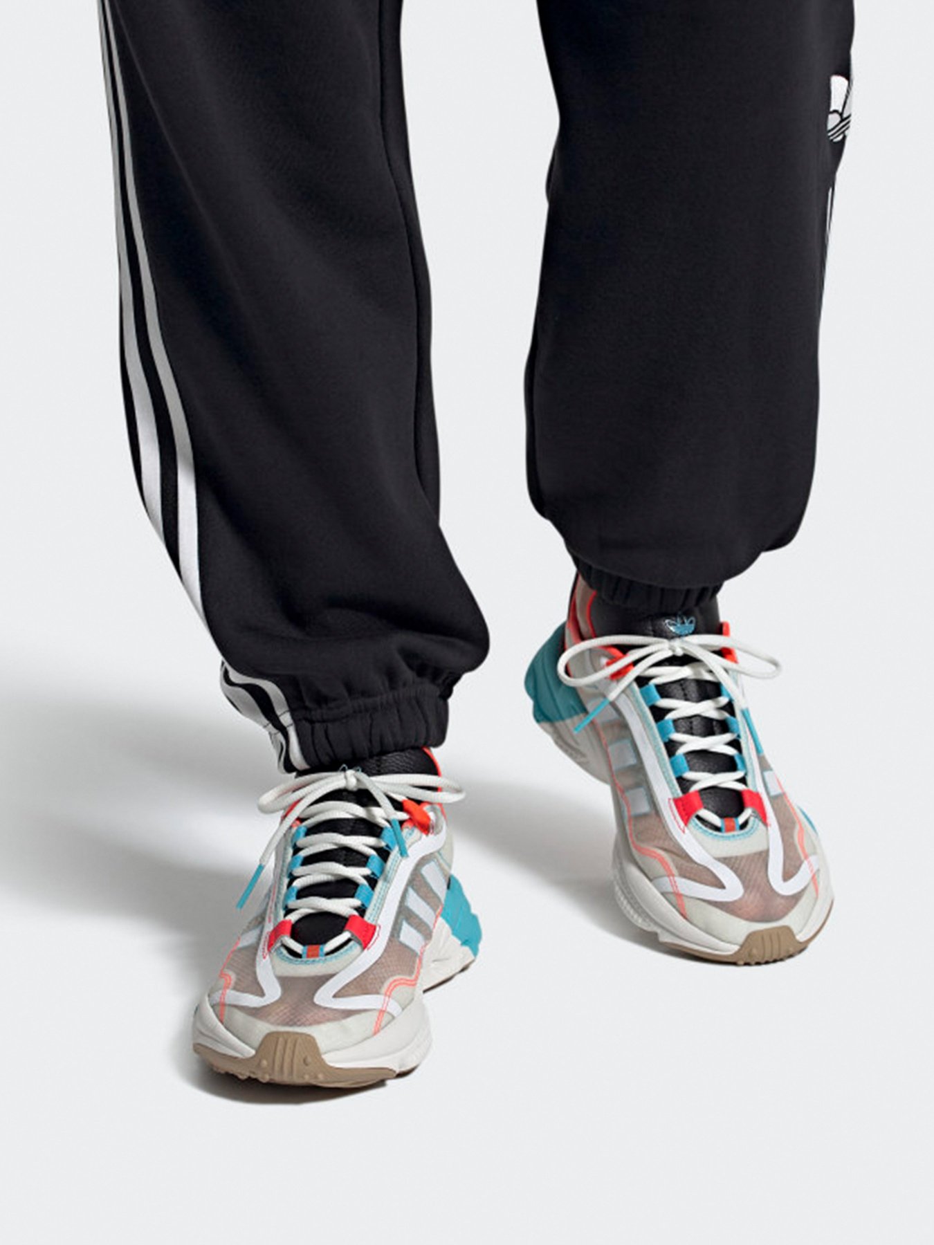 Кроссовки Adidas OZWEEGO PURE модель G57953 Фото