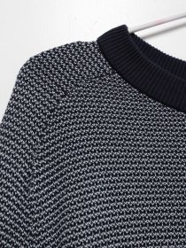 Свитры и кардиганы COS модель 0470455_т.синій комб. Фото