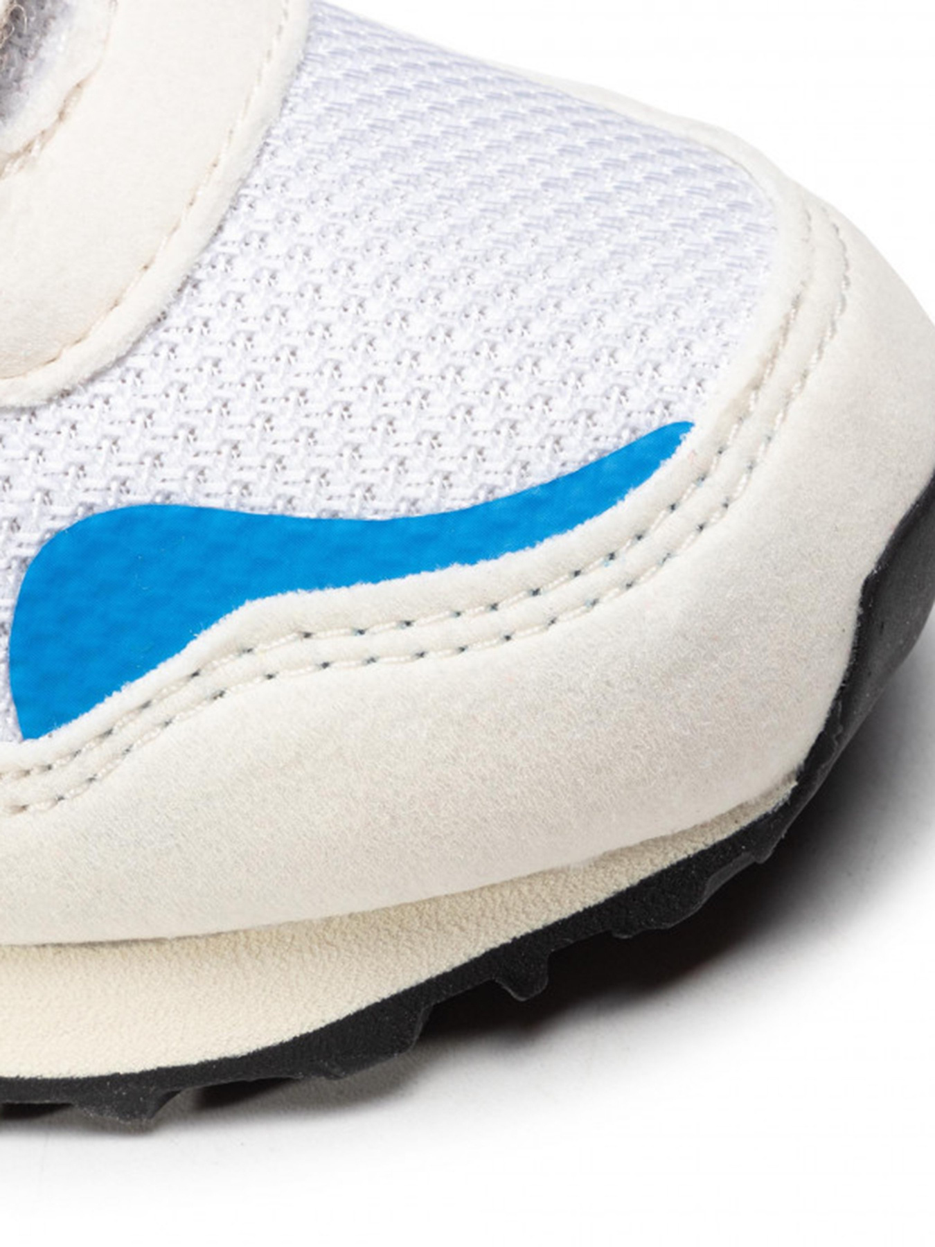 Кросівки Adidas Originals Zx 700 модель FX5238 Фото