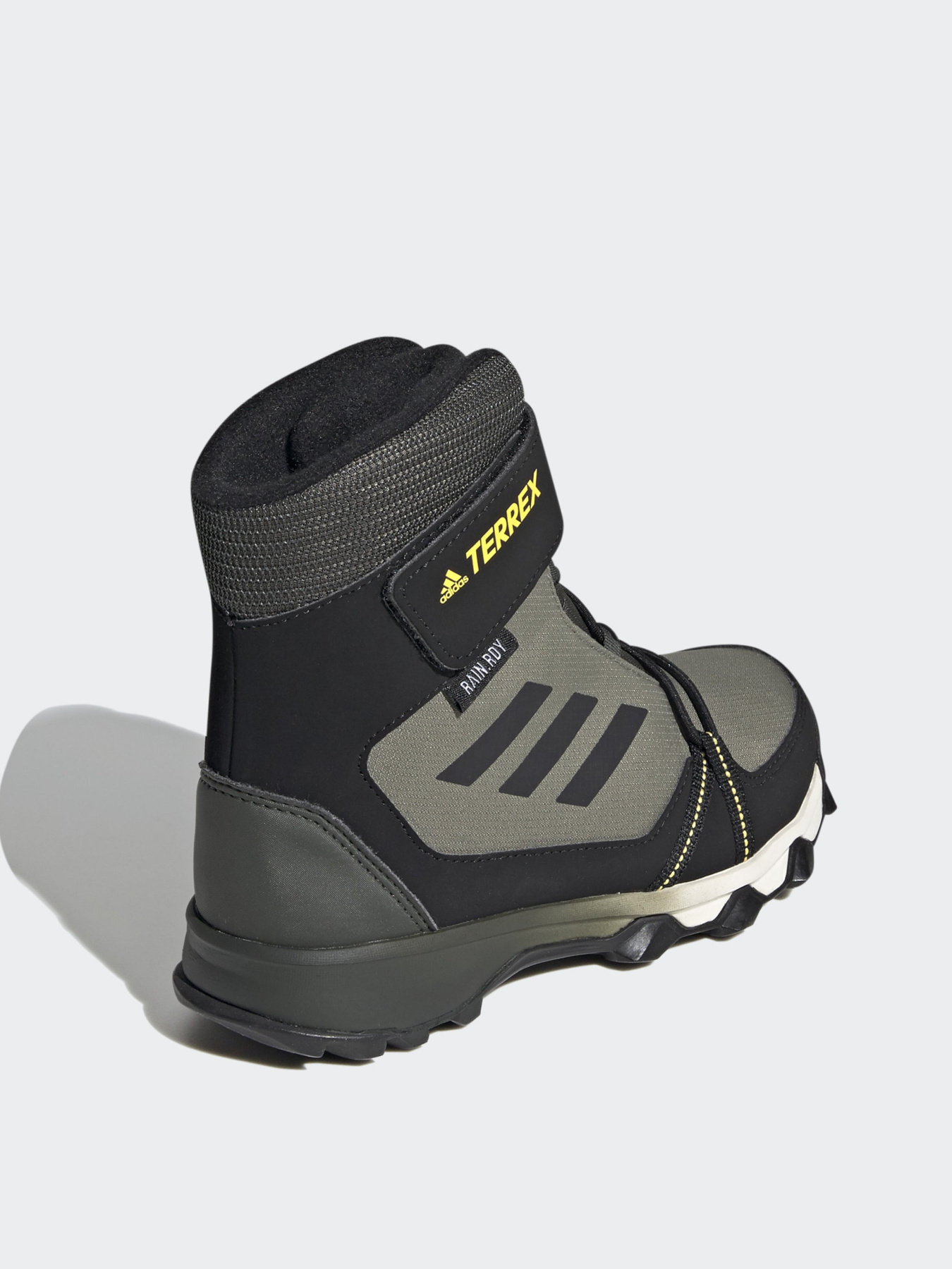 Черевики та чоботи Adidas Terrex Snow Cf R.RD модель FU7276 Черевики та чоботи Adidas Terrex Snow Cf R.RD модель FU7276 Фото