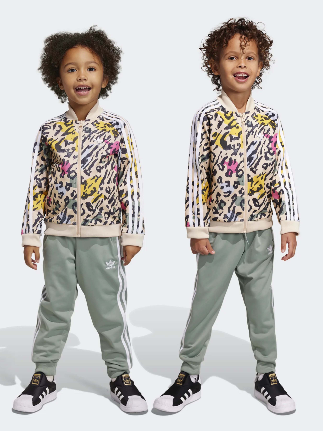 Костюмы Adidas Animal Print SST Set модель IB8578 Костюмы Adidas Animal Print SST Set модель IB8578 Фото