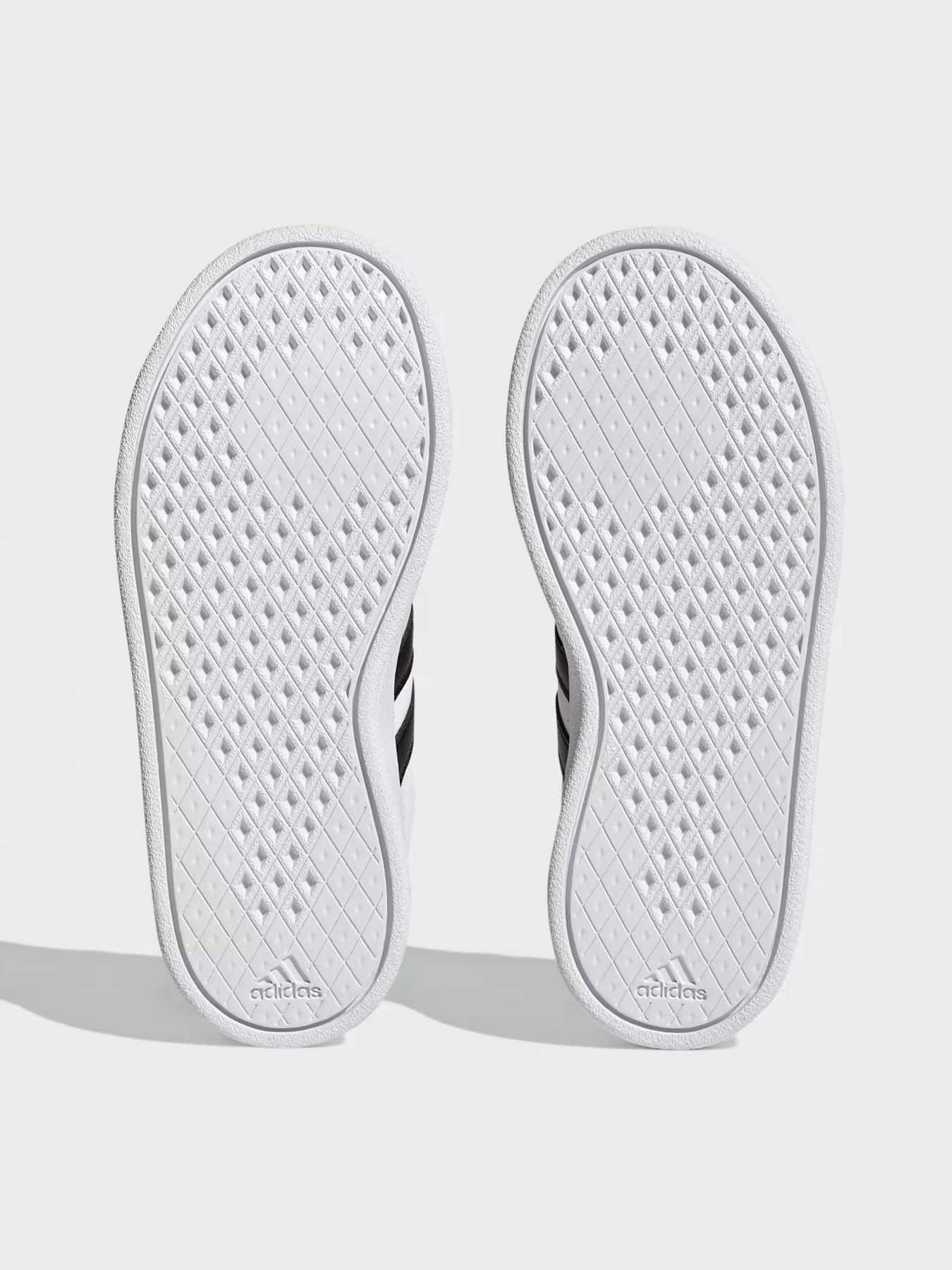 Кеди Adidas BREAKNET LIFESTYLE COURT LACE модель HP8956 Кеди Adidas BREAKNET LIFESTYLE COURT LACE модель HP8956 Фото