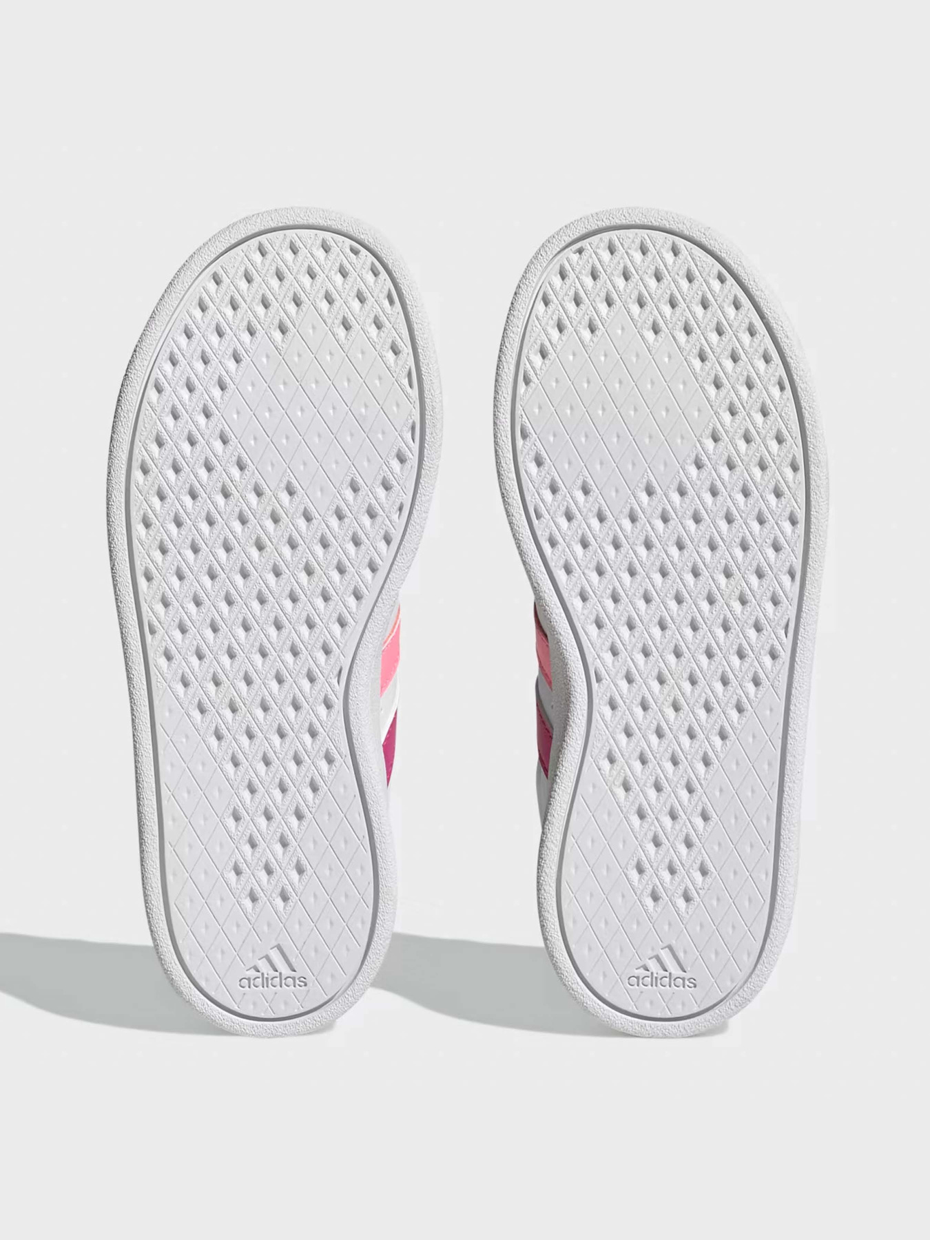 Кеди Adidas BREAKNET 2.0 модель HP8959 Кеди Adidas BREAKNET 2.0 модель HP8959 Фото