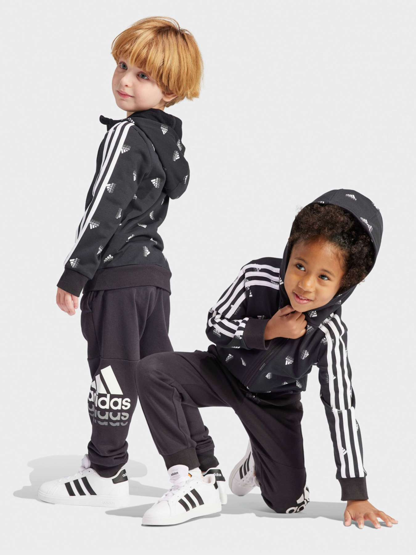 Костюмы Adidas ESSENTIALS модель HR5907 Фото