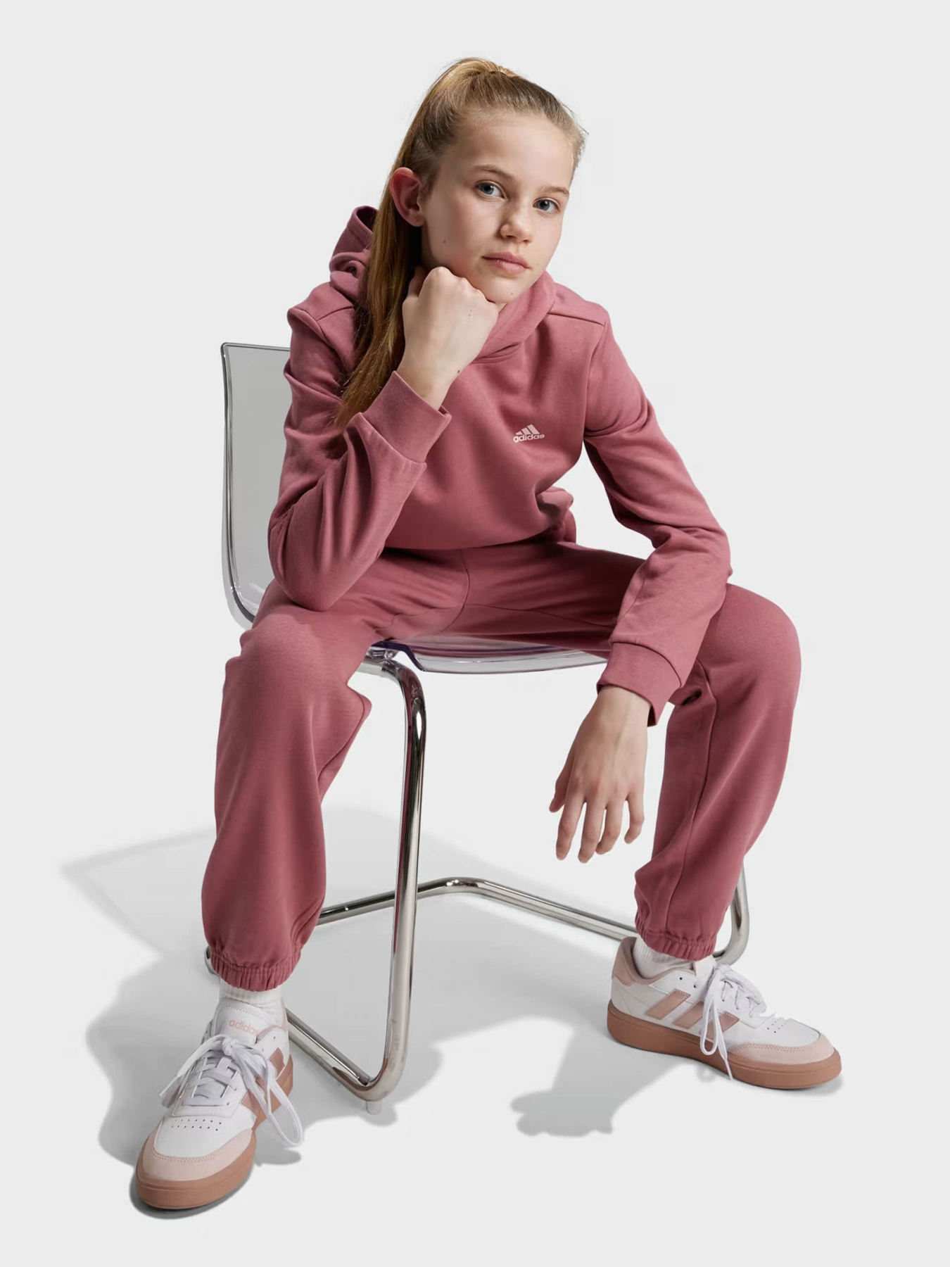 Худи и свитшоты Adidas ESSENTIALS SMALL LOGO модель IX9509 Фото