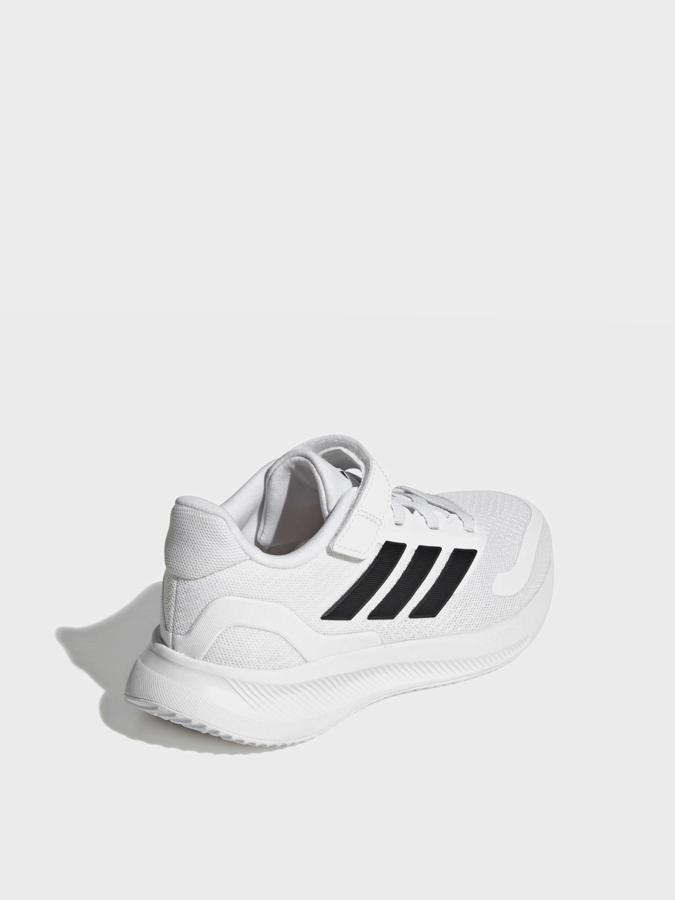 Кроссовки Adidas RUNFALCON 5 модель IE8579 Кроссовки Adidas RUNFALCON 5 модель IE8579 Фото
