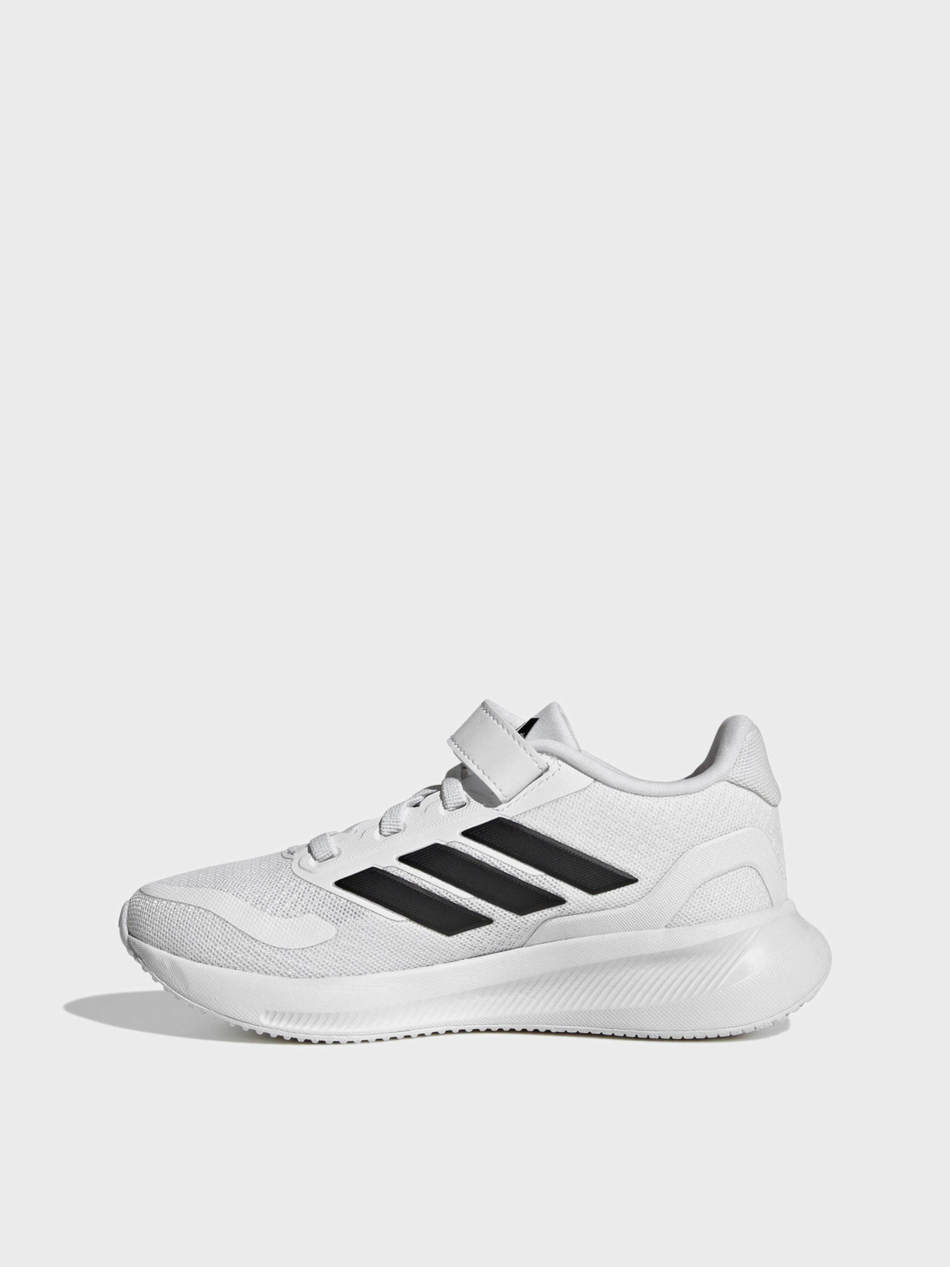 Кроссовки Adidas RUNFALCON 5 модель IE8579 Кроссовки Adidas RUNFALCON 5 модель IE8579 Фото