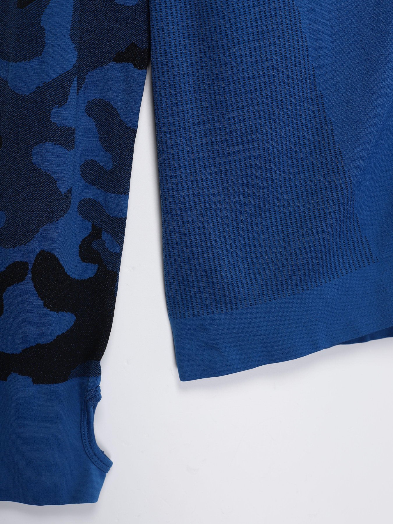 Худі та світшоти Crivit модель IAN287138_синій з чорним Фото