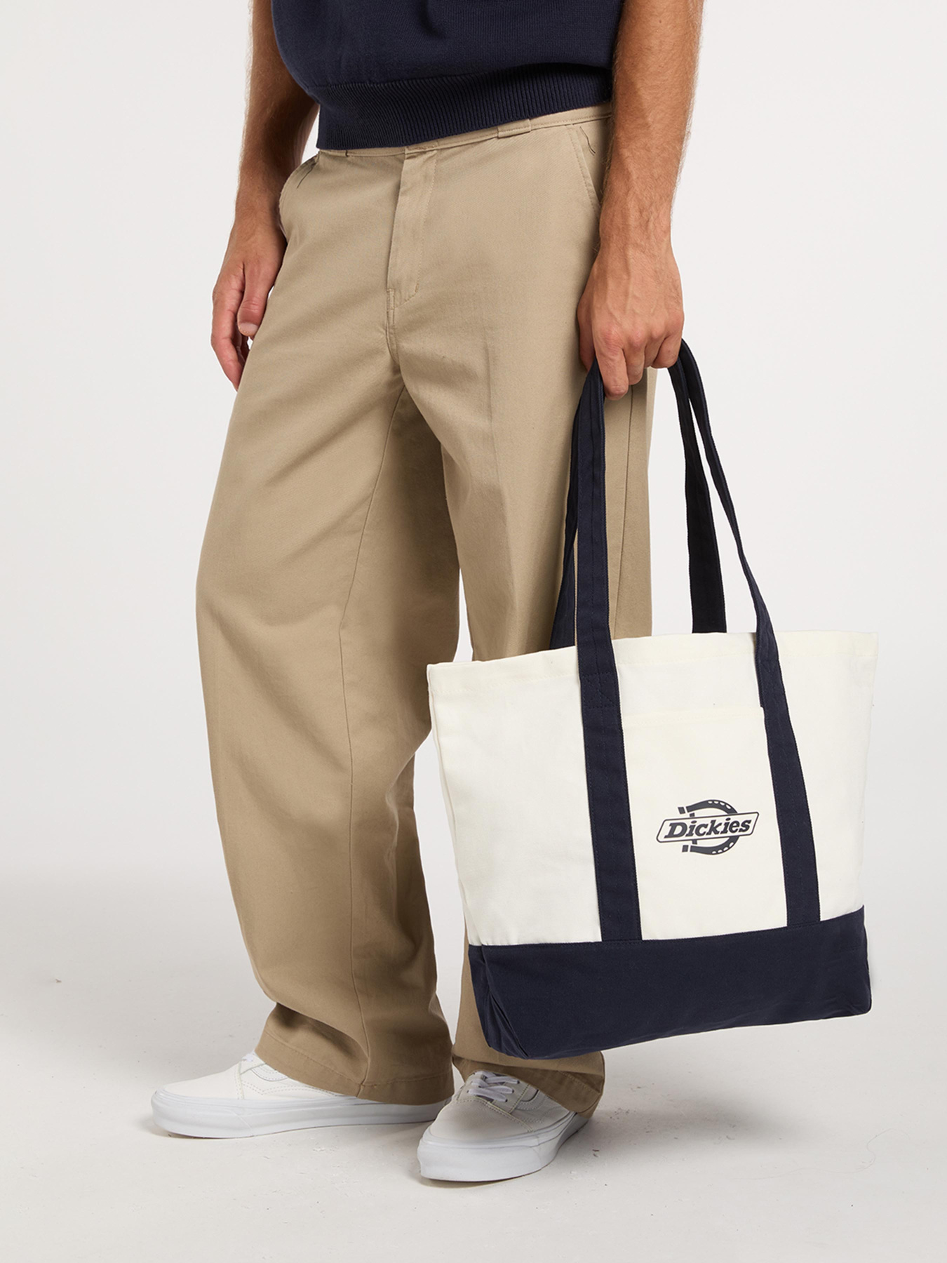 Сумки Dickies LOGO CANVAS модель DK0A4Z6FL181 Сумки Dickies LOGO CANVAS модель DK0A4Z6FL181 Фото