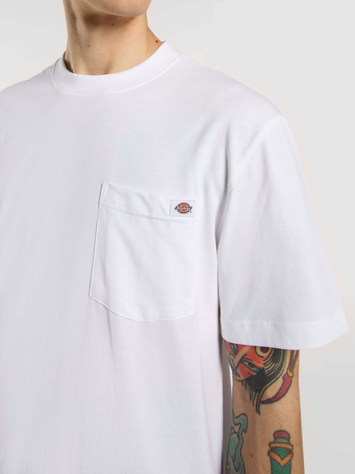 Футболки і поло Dickies Heavyweight Pocket Relaxed модель DK0WS450WHX1 Футболки і поло Dickies Heavyweight Pocket Relaxed модель DK0WS450WHX1 Фото