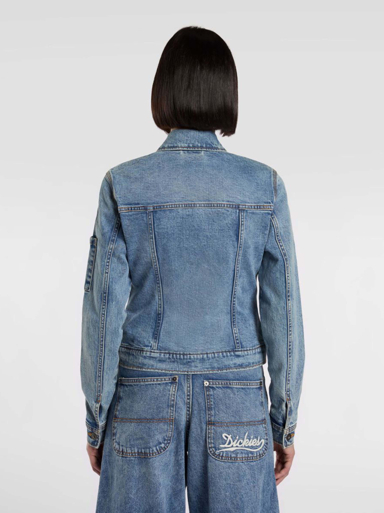 Куртки та дублянки Dickies Denim Slim модель DK0A4ZANK211 Куртки та дублянки Dickies Denim Slim модель DK0A4ZANK211 Фото