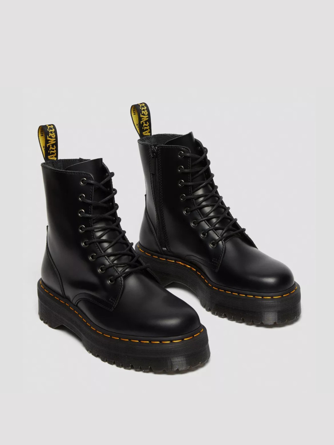Ботинки и сапоги DR. MARTENS модель 15265001 Фото
