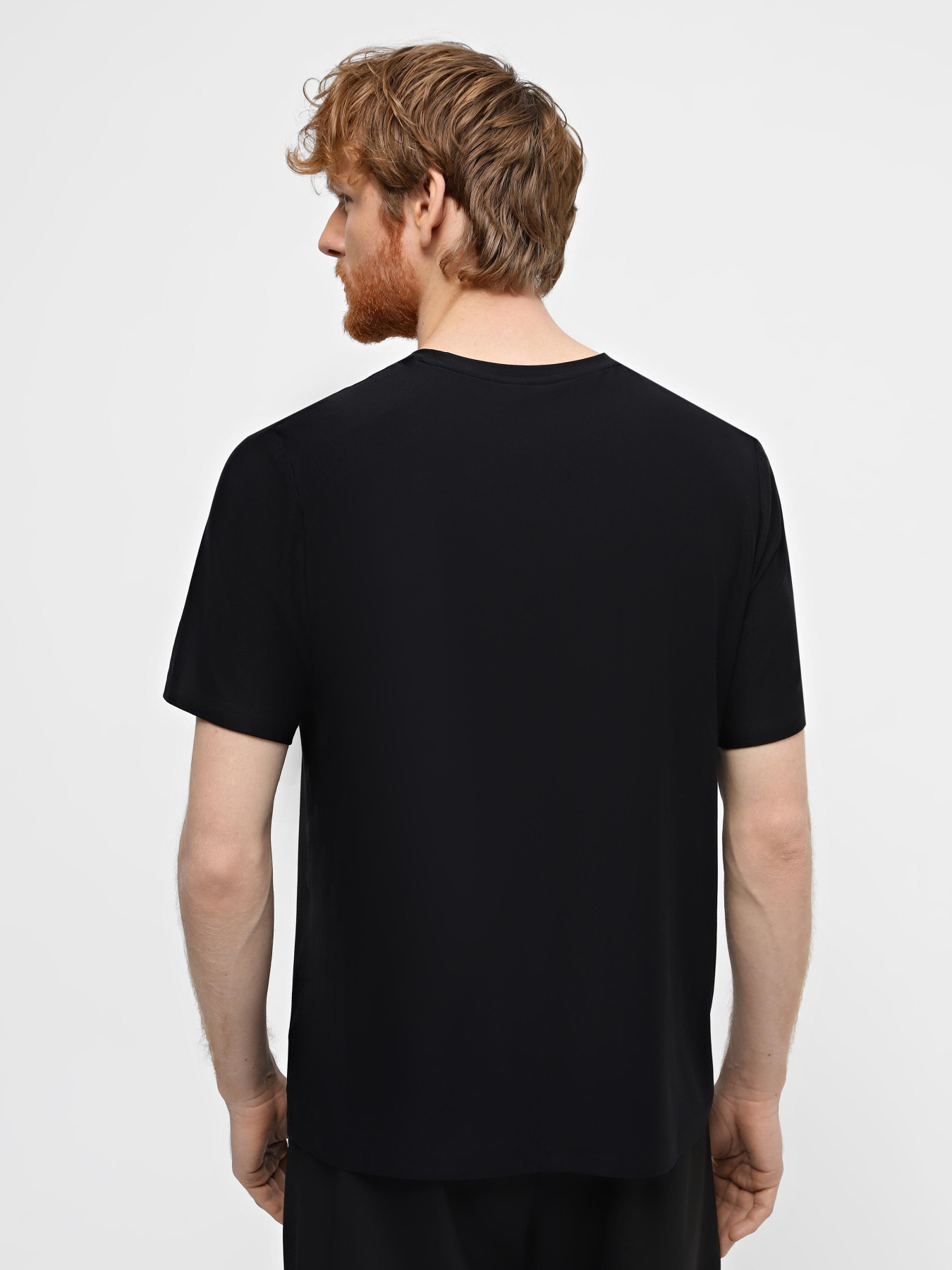 Футболки і поло Skechers Go Dri All Day Tee модель TS107 BLK Футболки і поло Skechers Go Dri All Day Tee модель TS107 BLK Фото