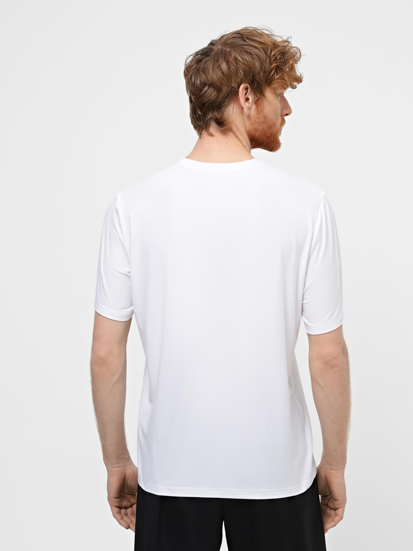 Футболки і поло Skechers Go Dri All Day Tee модель TS107 WHT Футболки і поло Skechers Go Dri All Day Tee модель TS107 WHT Фото
