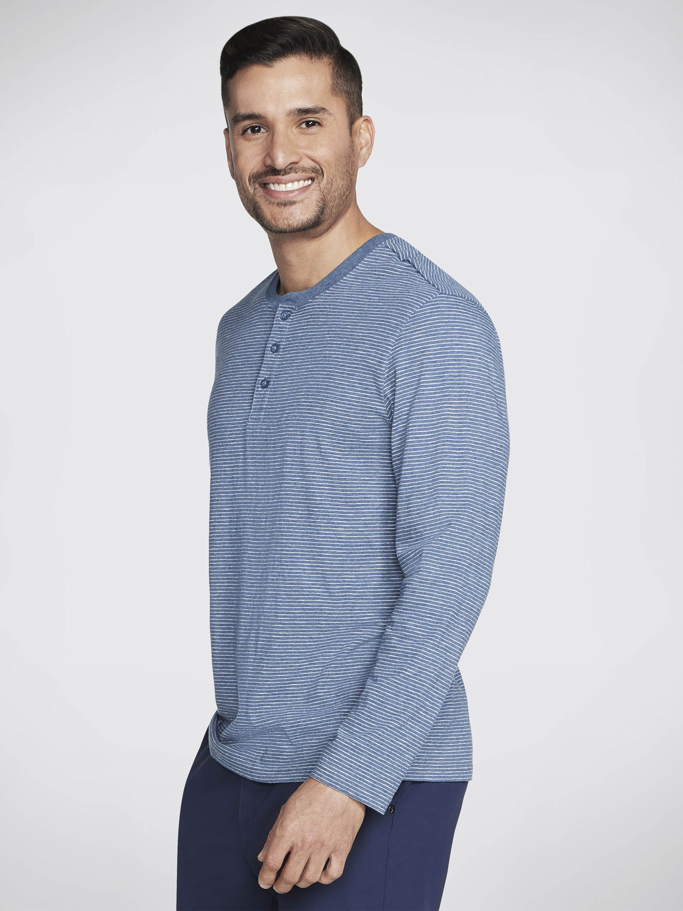 Худі та світшоти Skechers Skech Jersey Henley модель LT122 DEN Худі та світшоти Skechers Skech Jersey Henley модель LT122 DEN Фото