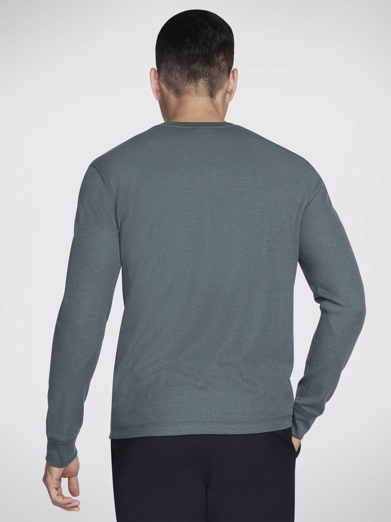 Худі та світшоти Skechers Go Knit Waffle Henley модель LT18 GNBK Худі та світшоти Skechers Go Knit Waffle Henley модель LT18 GNBK Фото