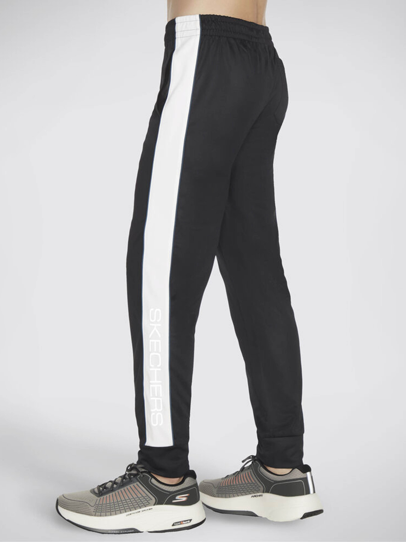 Штани Skechers Skechtech Premier Track модель PT130 BLK Штани Skechers Skechtech Premier Track модель PT130 BLK Фото