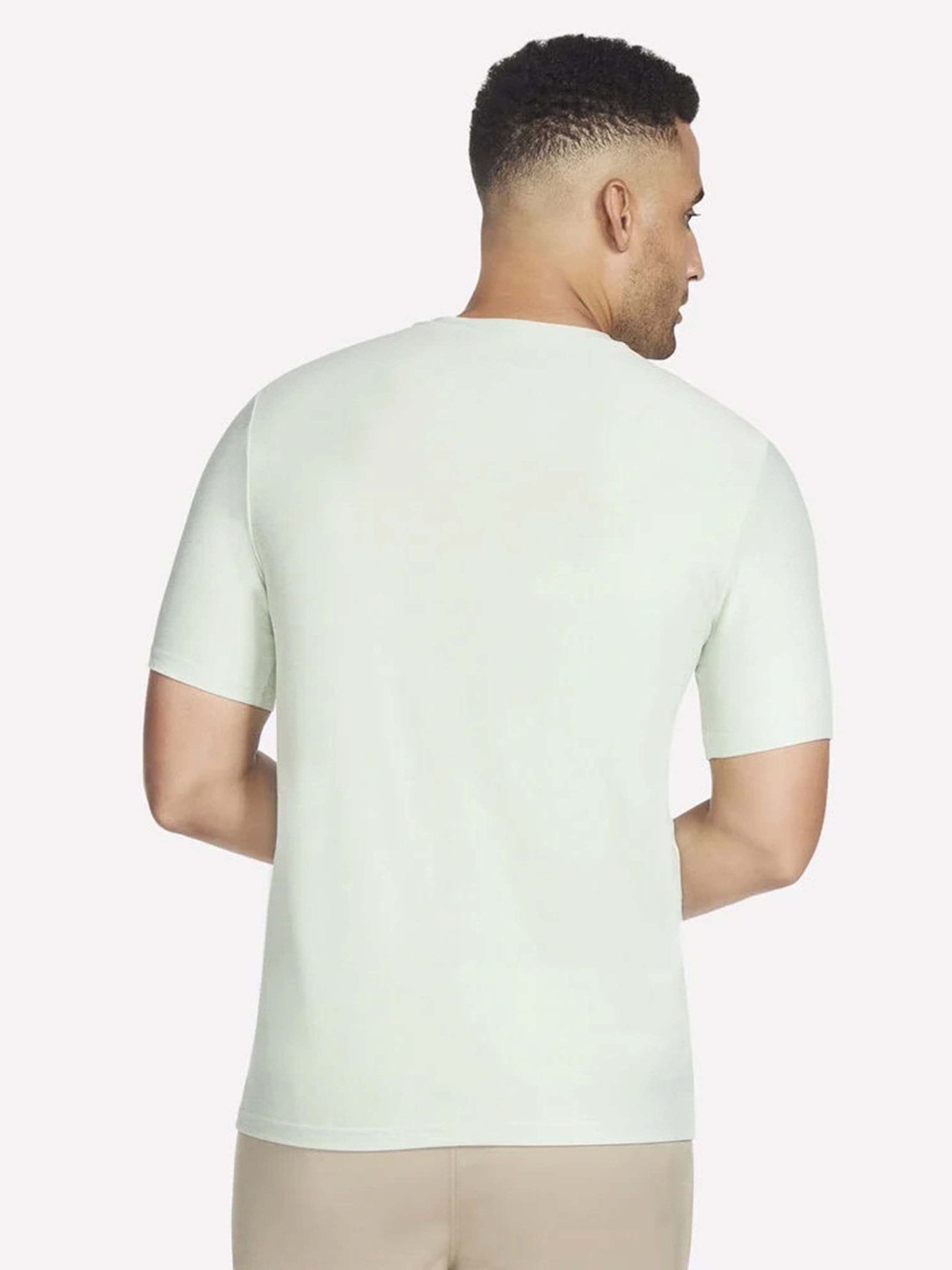Футболки і поло Skechers GODRI ALL DAY TEE модель TS107 GRMV Футболки і поло Skechers GODRI ALL DAY TEE модель TS107 GRMV Фото