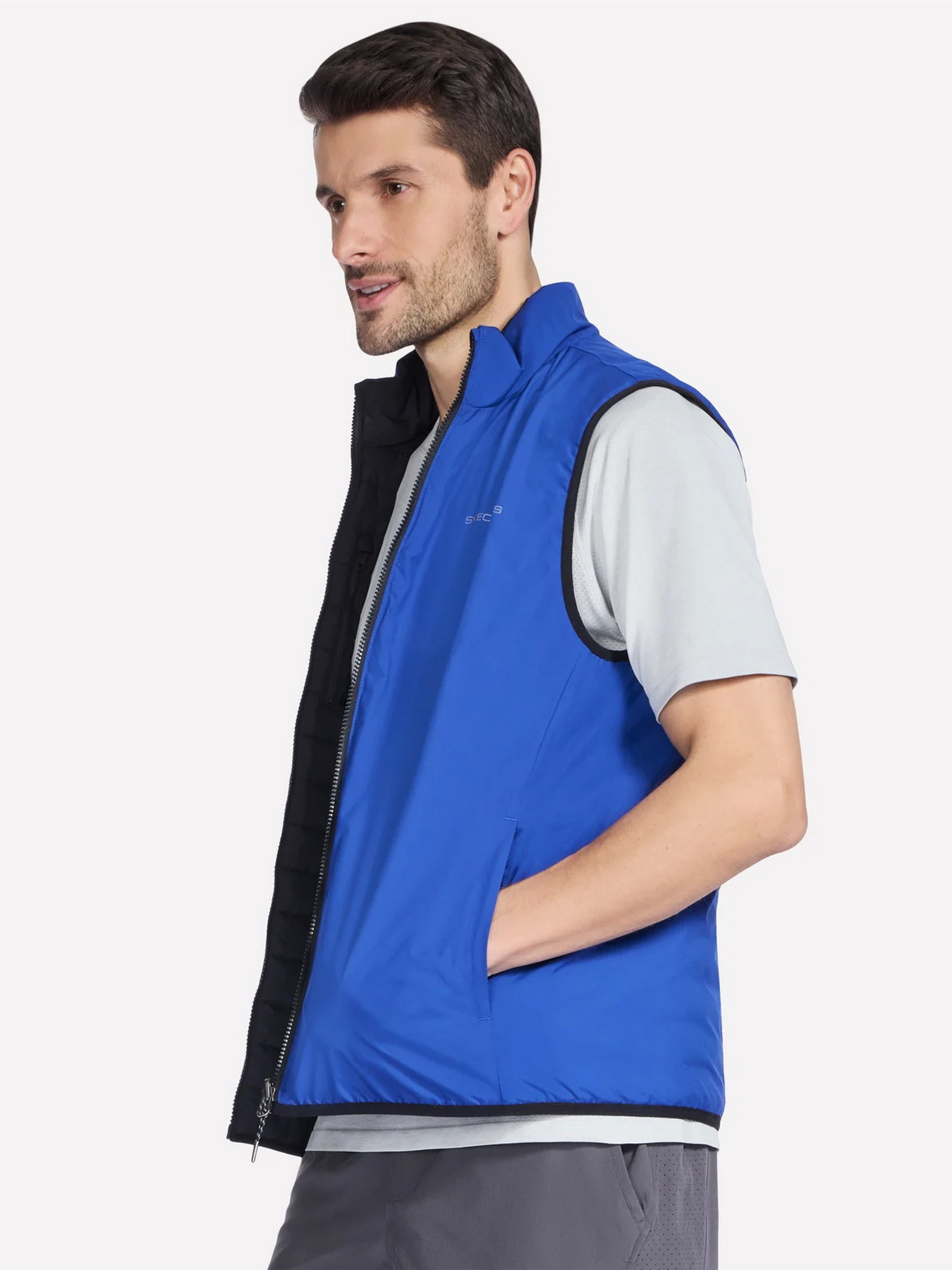 Куртки и дубленки Skechers GOSHIELD ALTITUDE REVERSIBLE V модель JA140 BKRY Фото