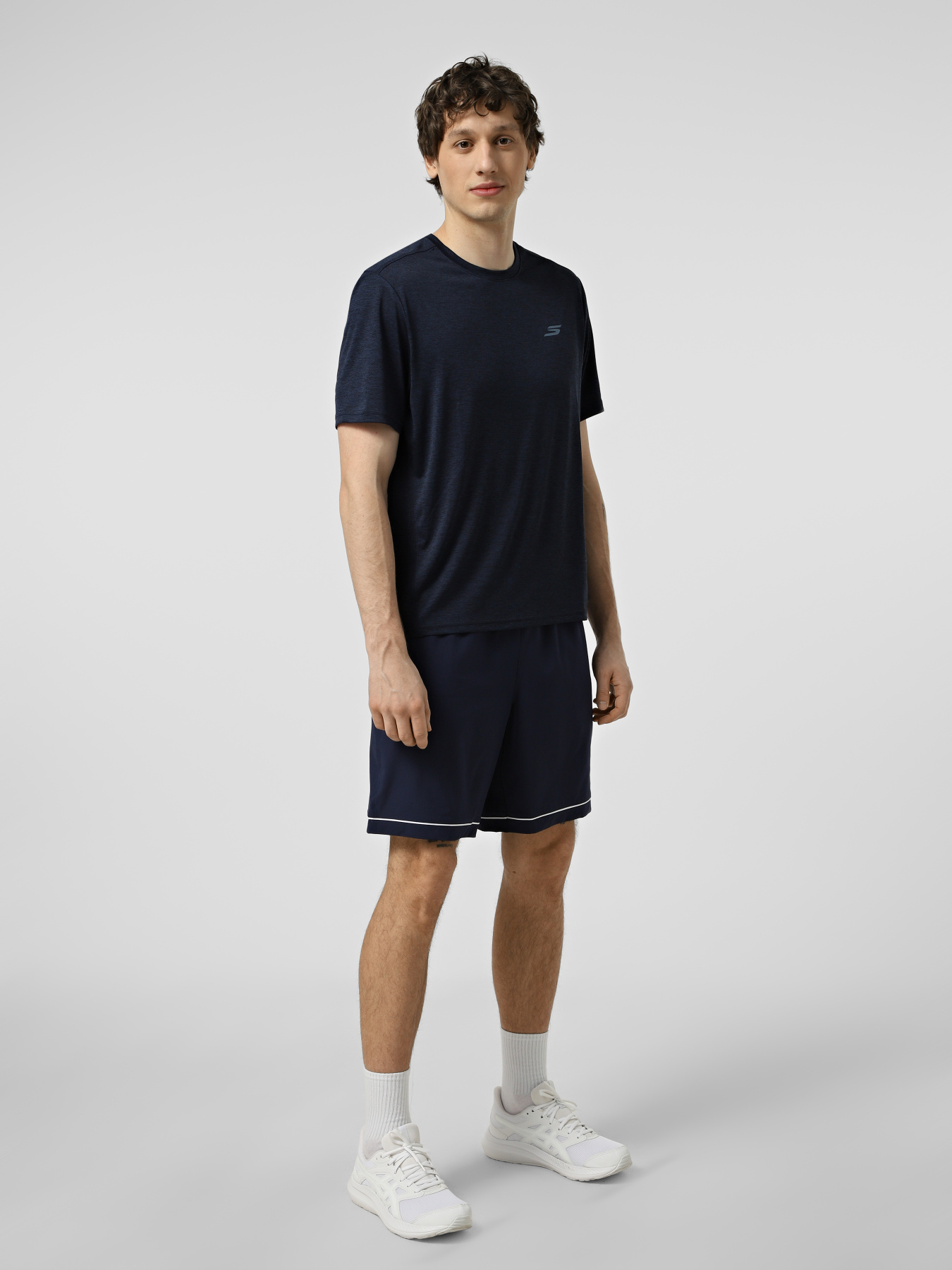 Шорти Skechers HARRY KANE STRIKER 8" SHORT модель SH149HK NVY Шорти Skechers HARRY KANE STRIKER 8" SHORT модель SH149HK NVY Фото