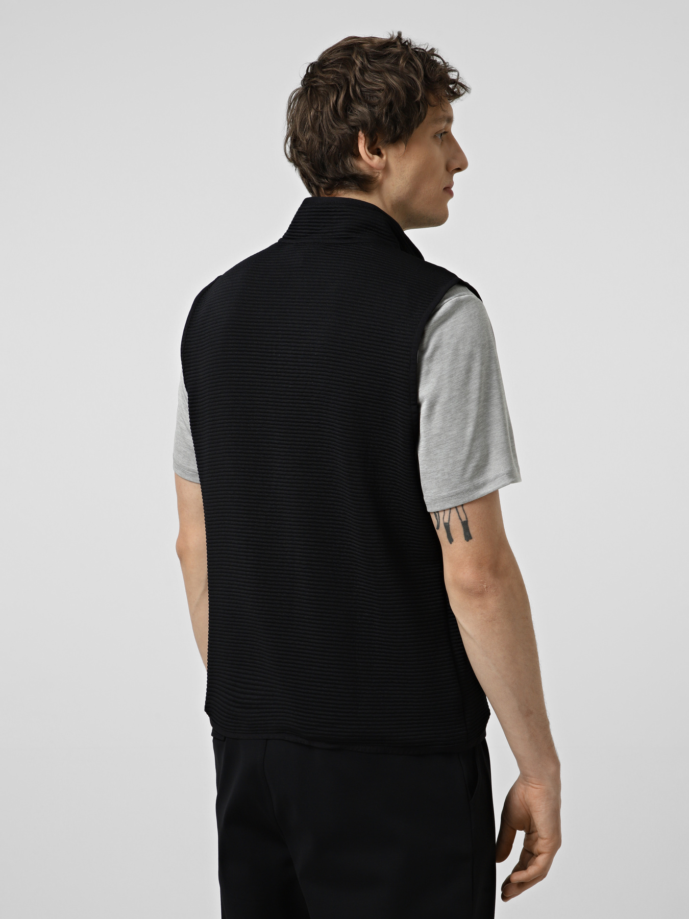 Светри та кардигани Skechers GOWALK OTTOMAN VEST модель JA249 BLK Светри та кардигани Skechers GOWALK OTTOMAN VEST модель JA249 BLK Фото