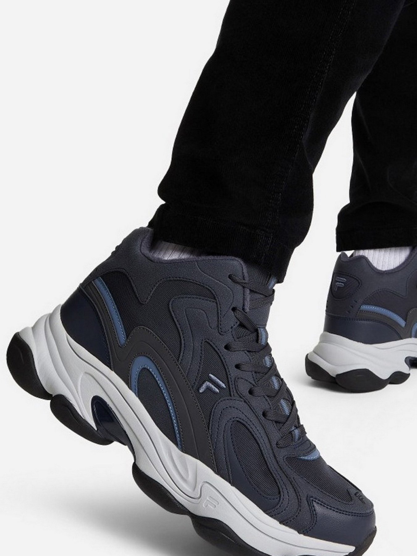 Кросівки FILA Volt Mid Wntr модель 106703-Z4 Фото