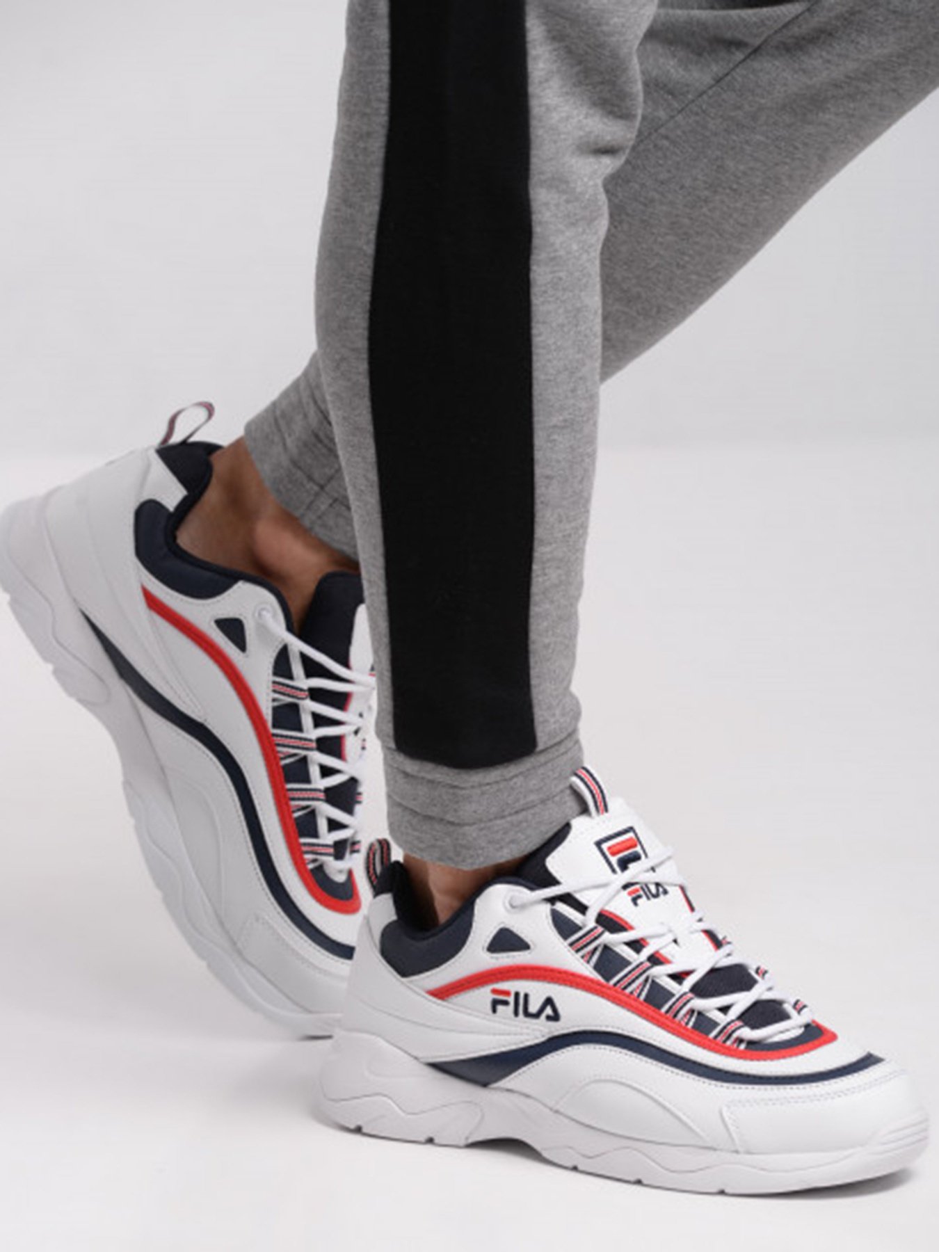 Кроссовки FILA Ray модель 1CM00501-125 Кроссовки FILA Ray модель 1CM00501-125 Фото