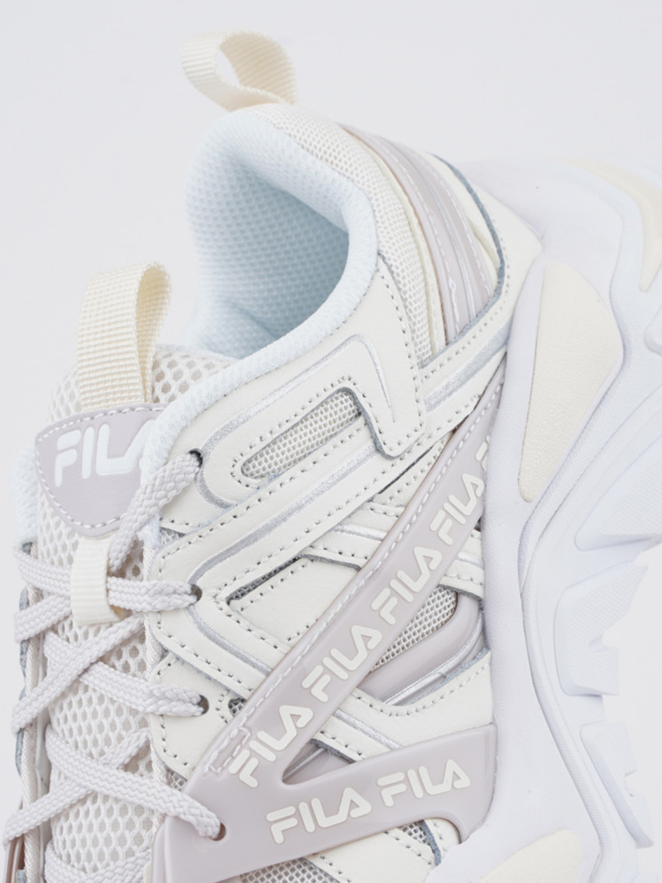 Кросівки FILA Electrove II модель 5RM01535-103 Кросівки FILA Electrove II модель 5RM01535-103 Фото