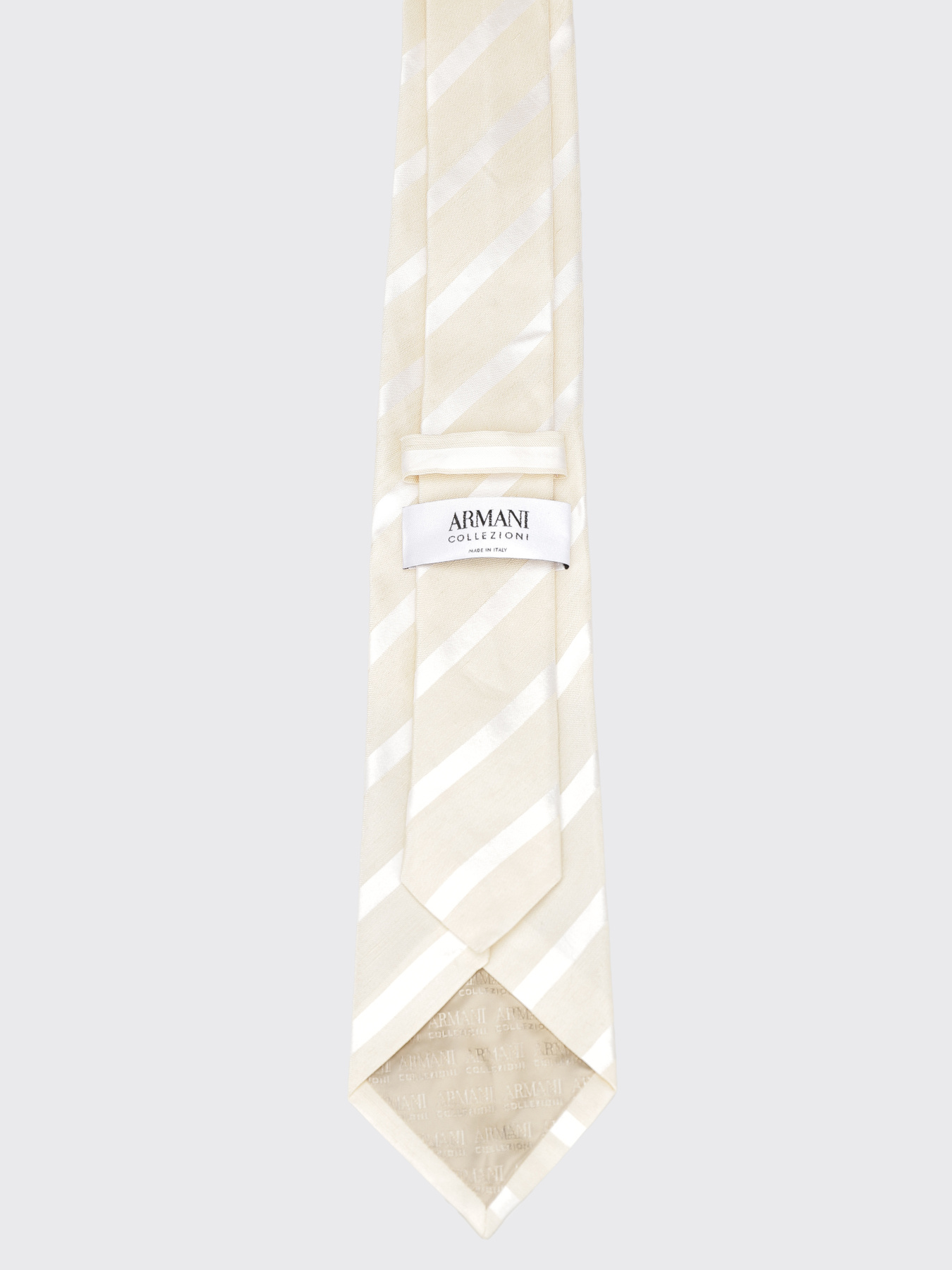 Галстуки и бабочки GIORGIO ARMANI модель 350027 4P360 00013 Галстуки и бабочки GIORGIO ARMANI модель 350027 4P360 00013 Фото
