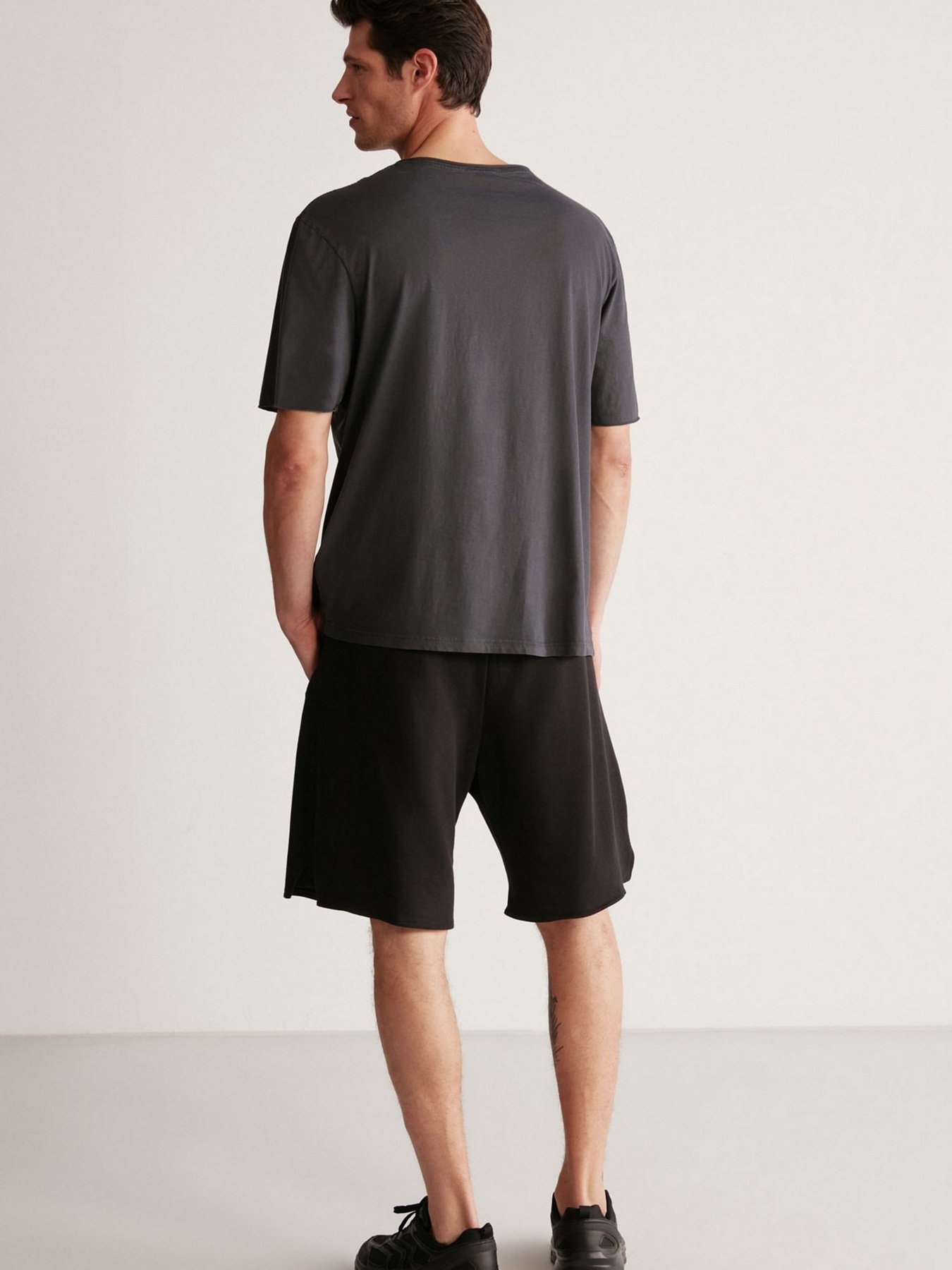 Шорти Grimelange Dustin модель DUSTIN01042023/Black Шорти Grimelange Dustin модель DUSTIN01042023/Black Фото