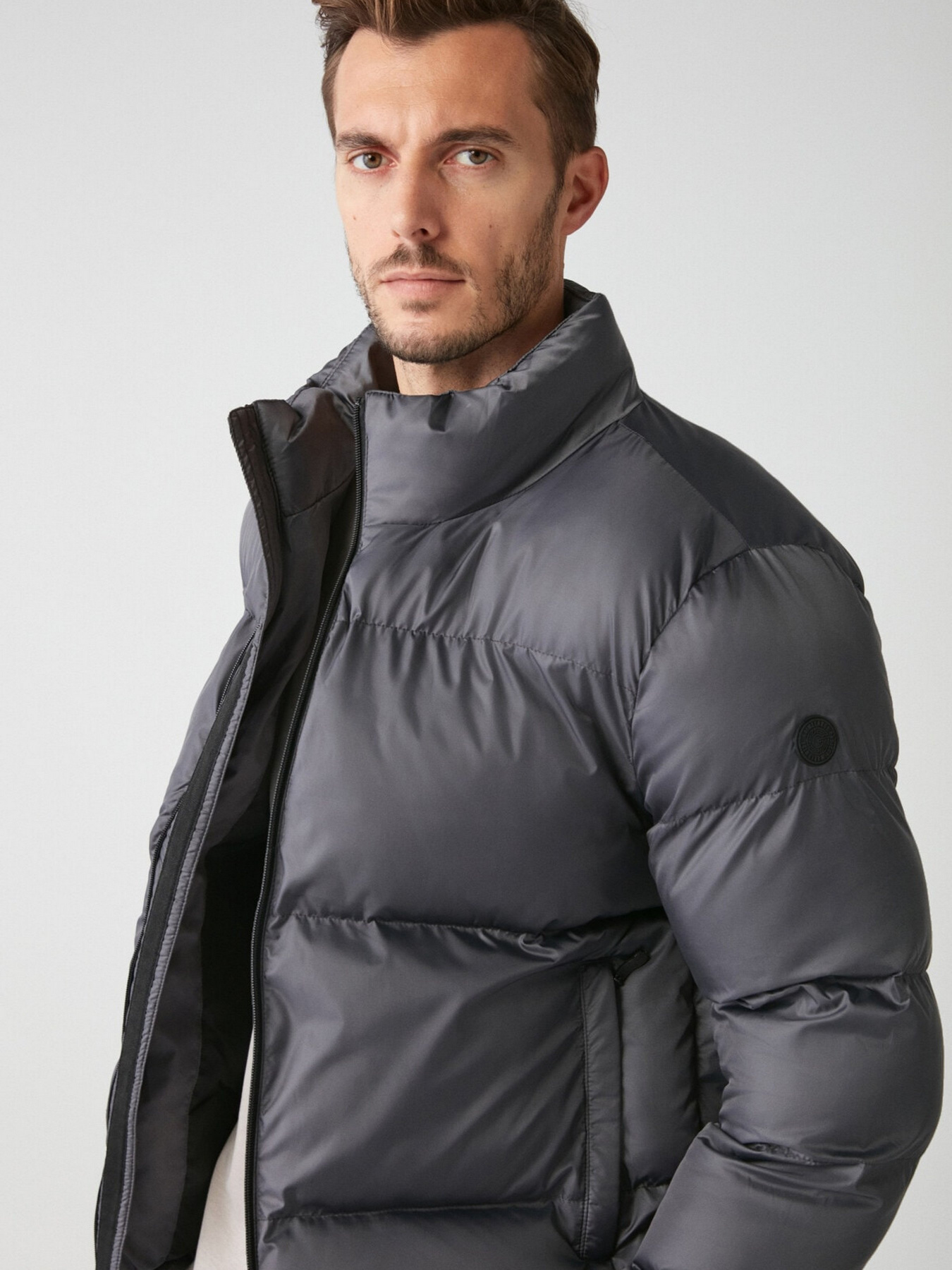 Куртки та дублянки Grimelange Reed модель REED01092022/Anthracite Фото