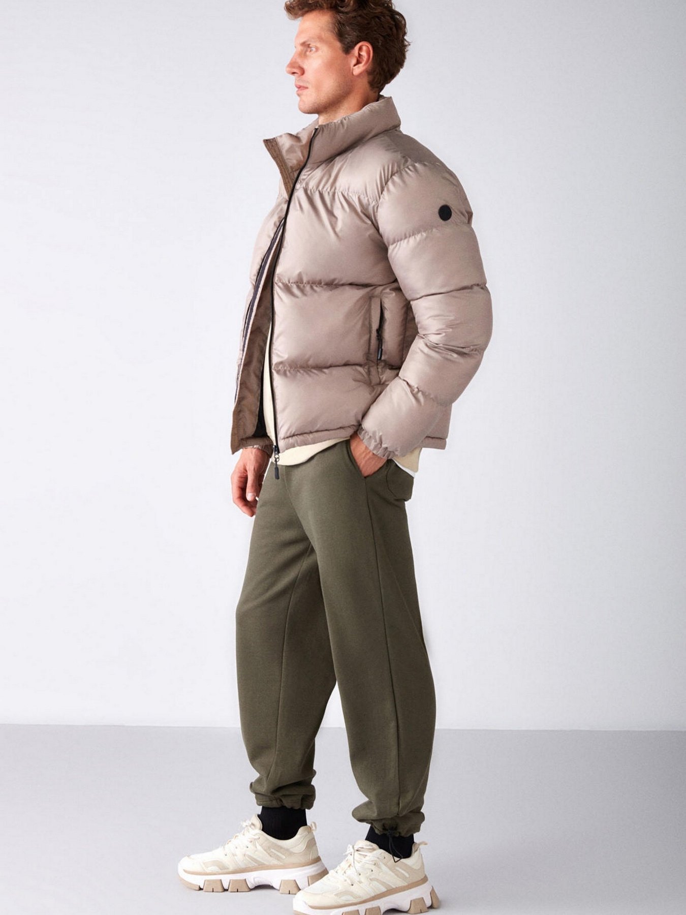 Куртки та дублянки Grimelange Reed модель REED01092022/Beige Фото