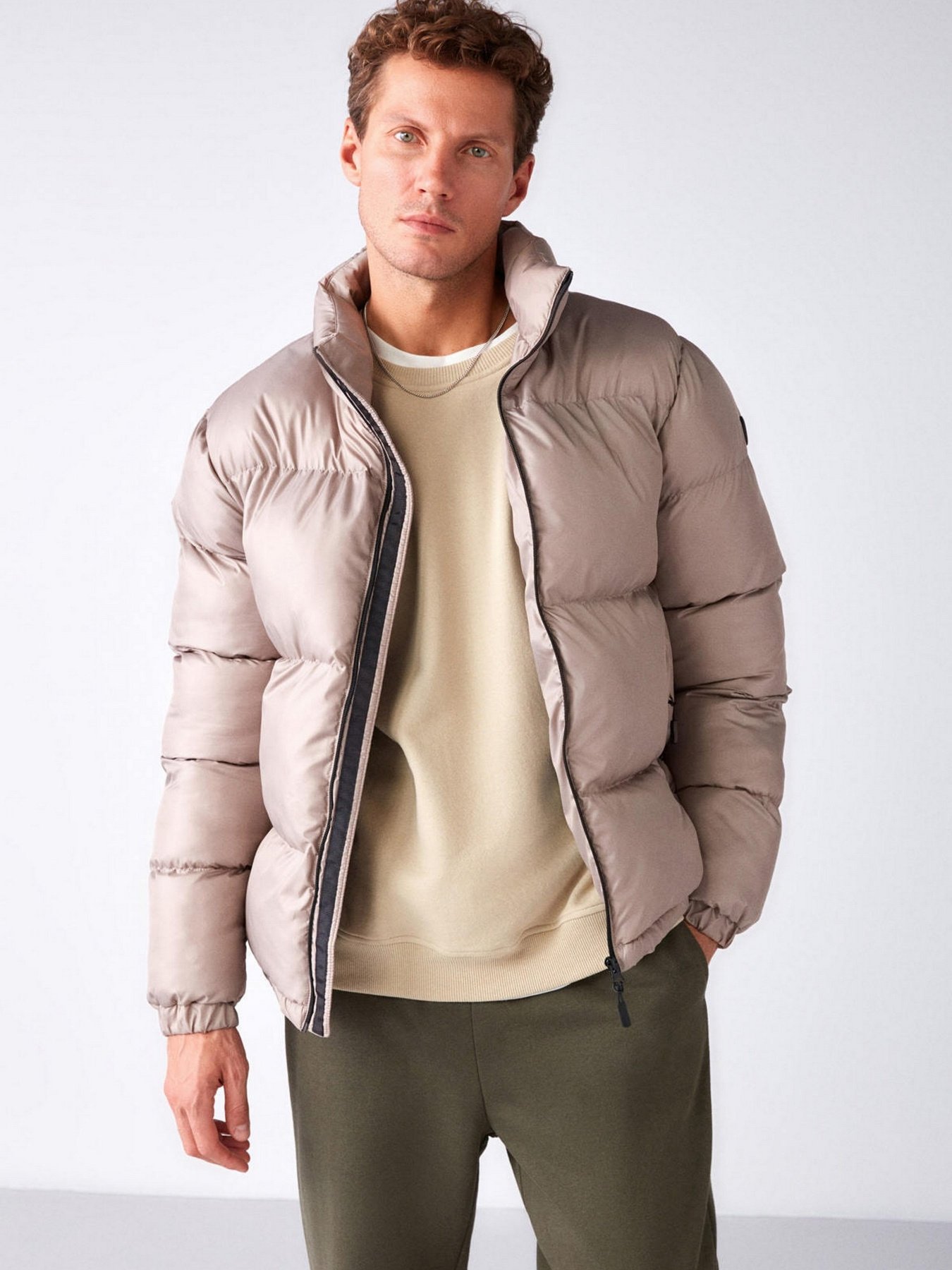 Куртки та дублянки Grimelange Reed модель REED01092022/Beige Фото