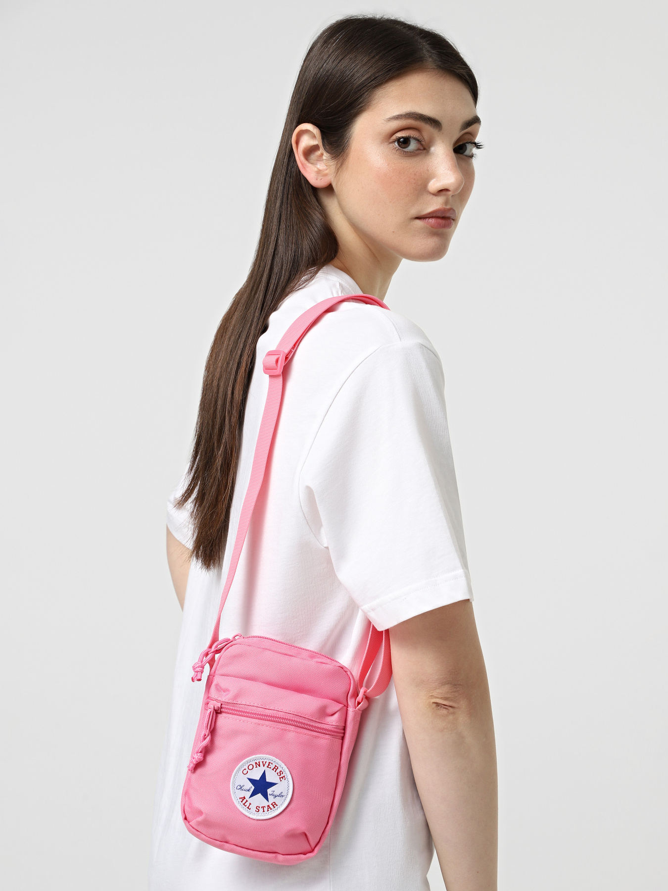 Сумки CONVERSE GO 2 FESTIVAL модель MA5667-AG9 Сумки CONVERSE GO 2 FESTIVAL модель MA5667-AG9 Фото