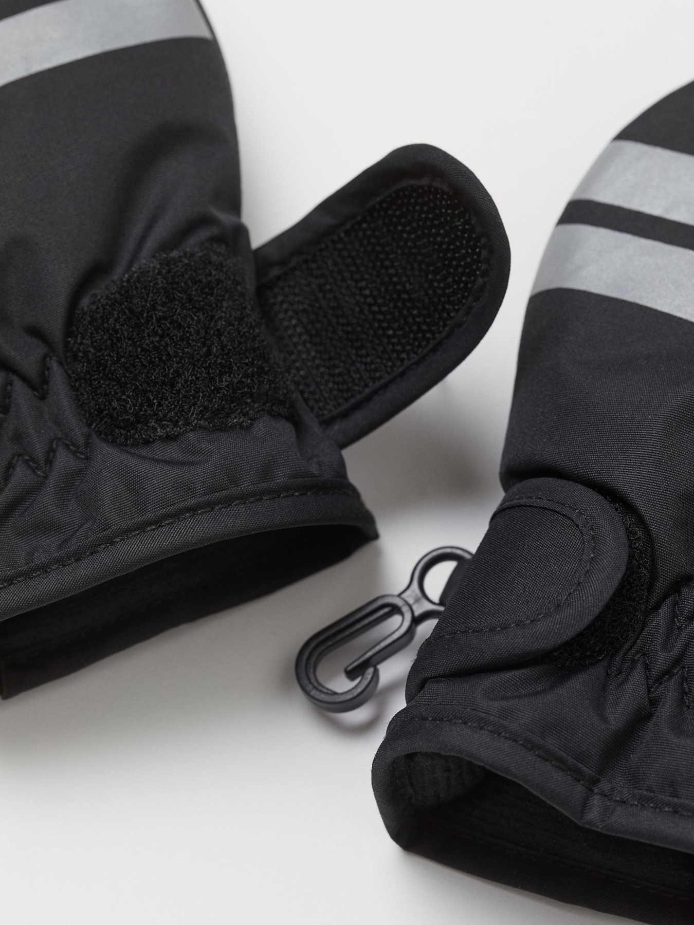 Рукавиці та рукавички H&M модель 0902525_чорний з сірим Рукавиці та рукавички H&M модель 0902525_чорний з сірим Фото