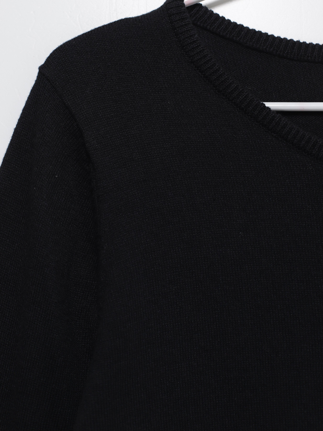 Светри та кардигани H&M модель 0531417_чорний Фото