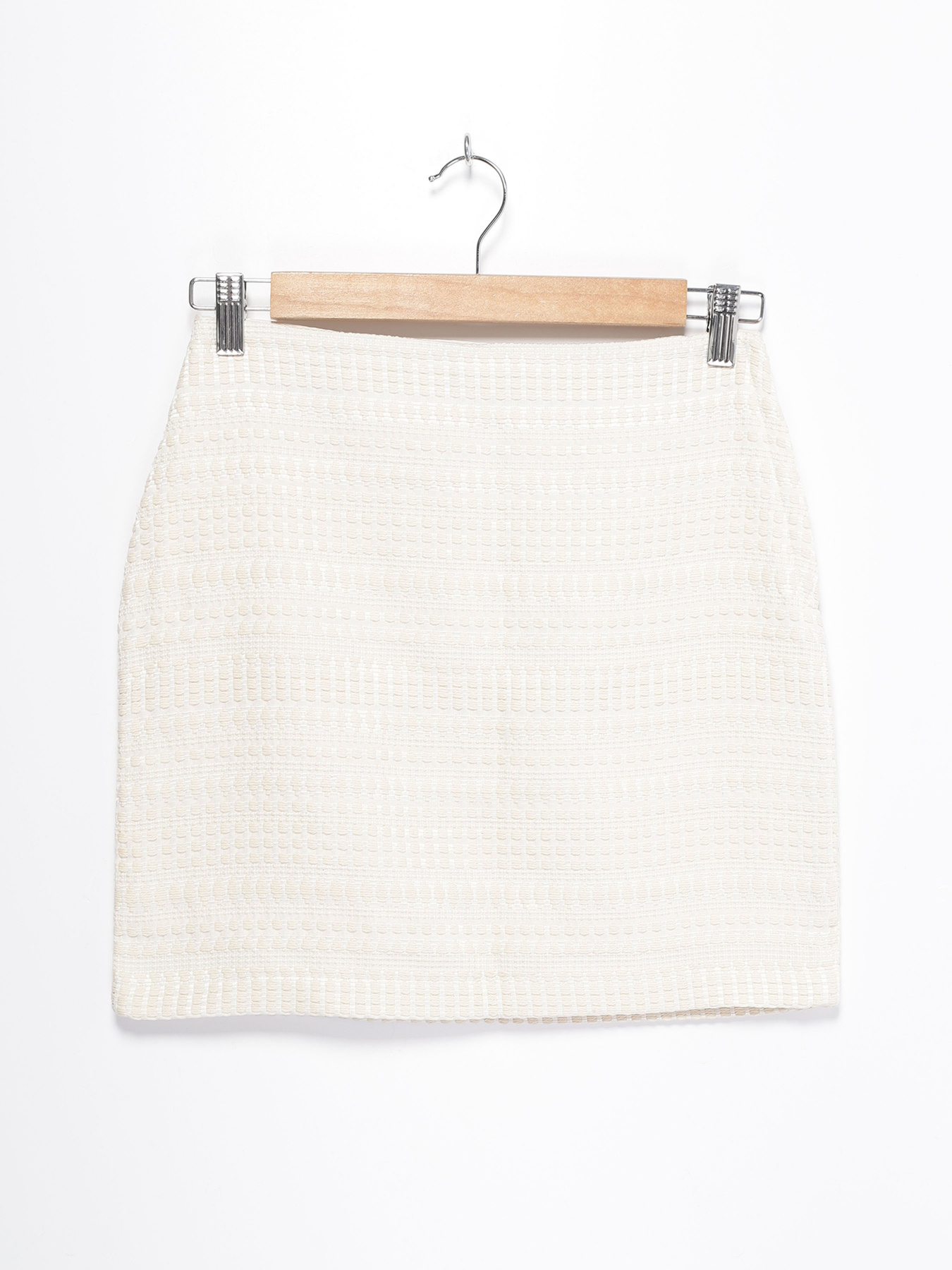 Юбки H&M модель 0426230_молочний Фото