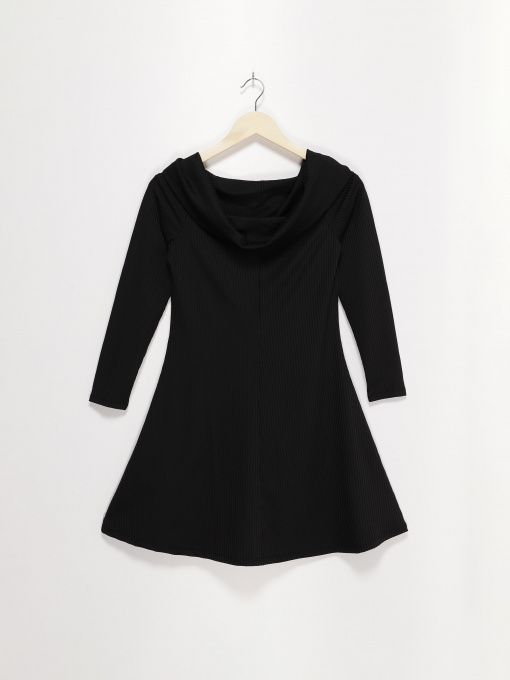 Платья H&M модель 0436198_чорний Фото