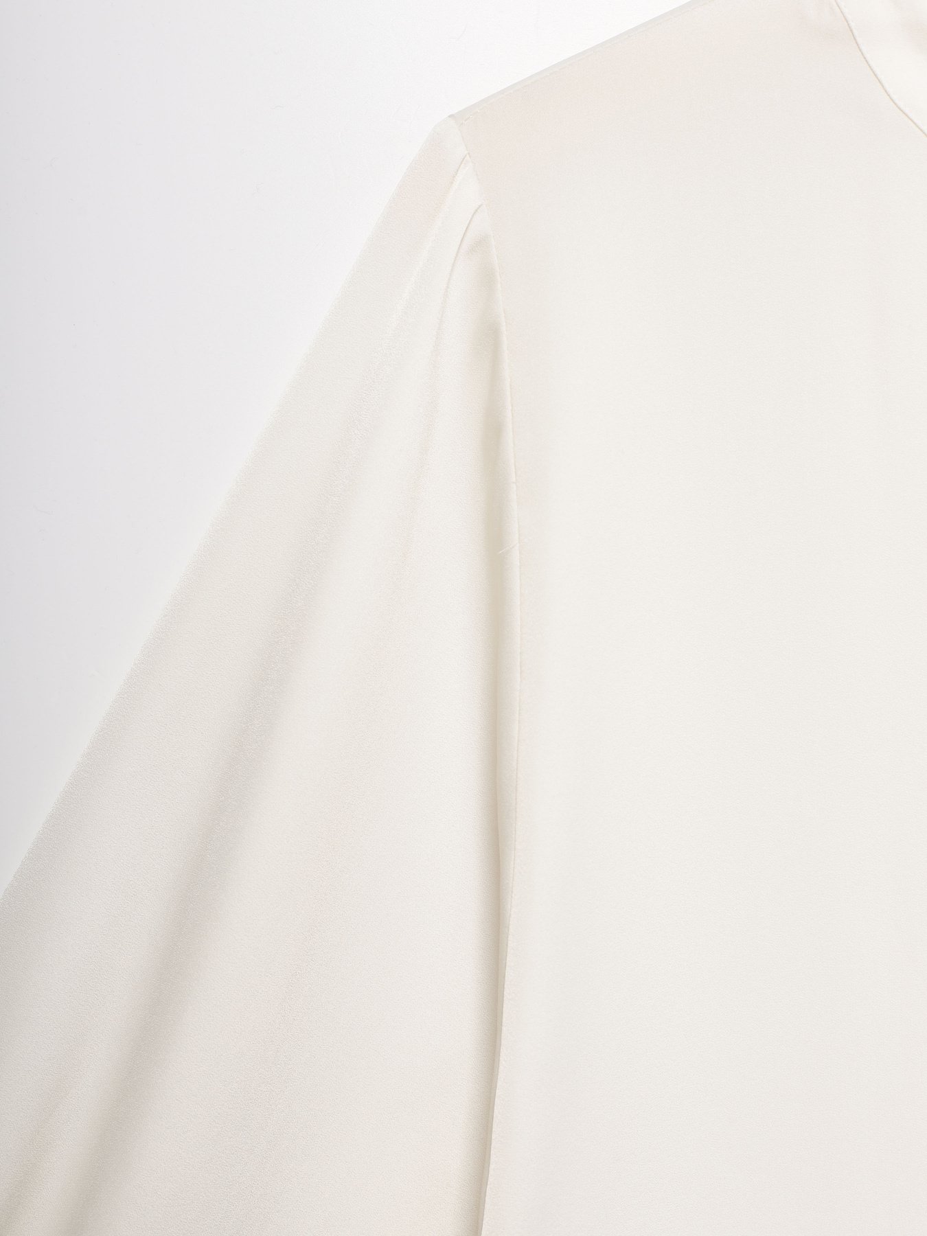 Сорочки H&M модель 0585750_білий Фото