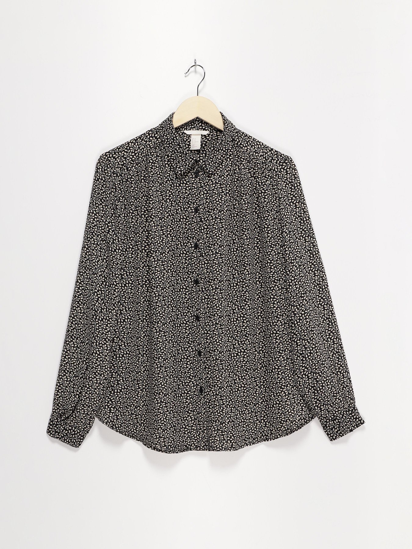 Рубашки H&M модель 0667499_чорний комб. Фото