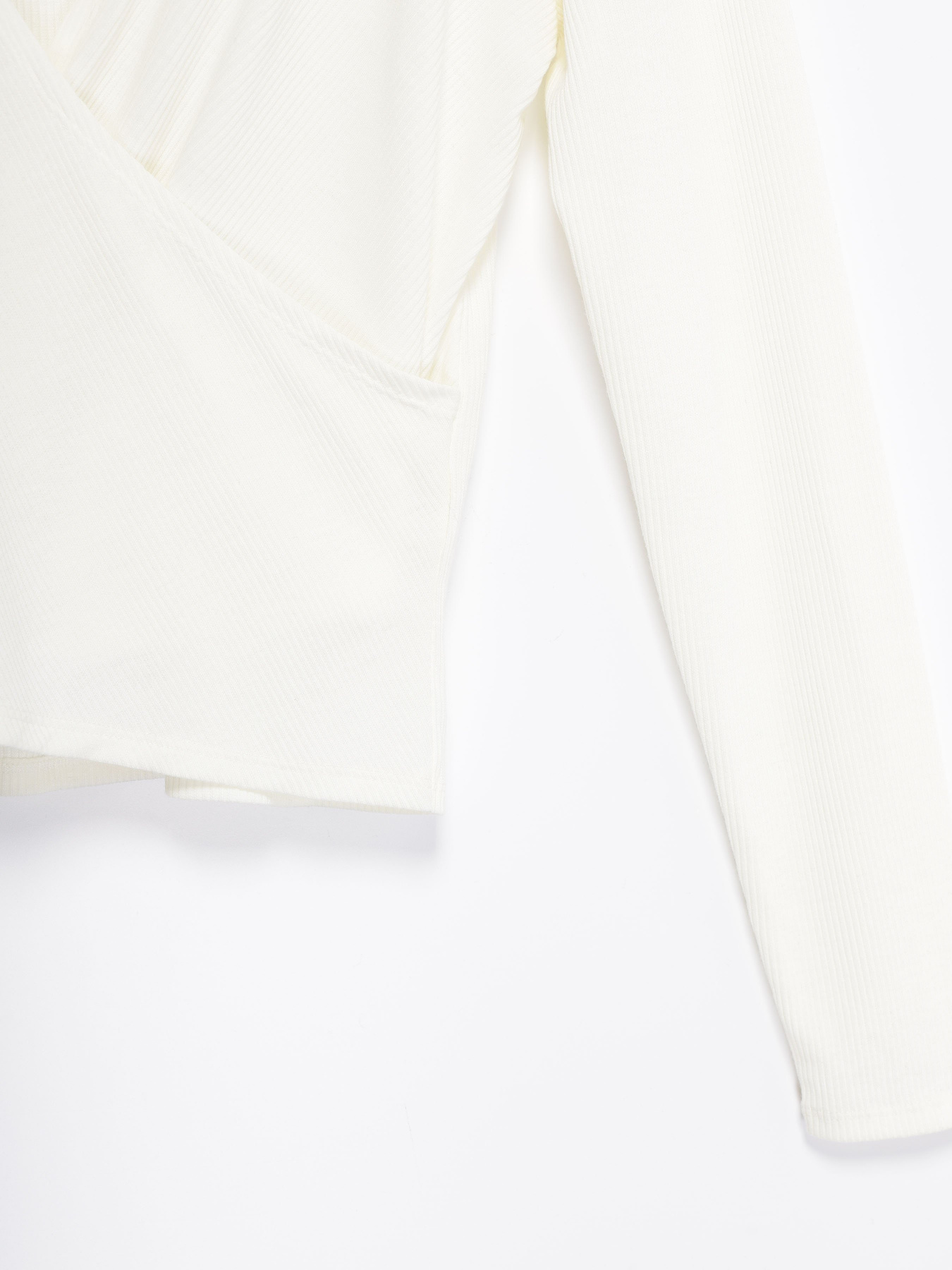 Худі та світшоти H&M модель 0745843_білий Фото