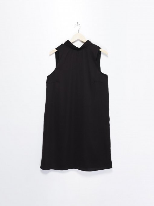 Платья H&M модель 0879242_чорний Фото