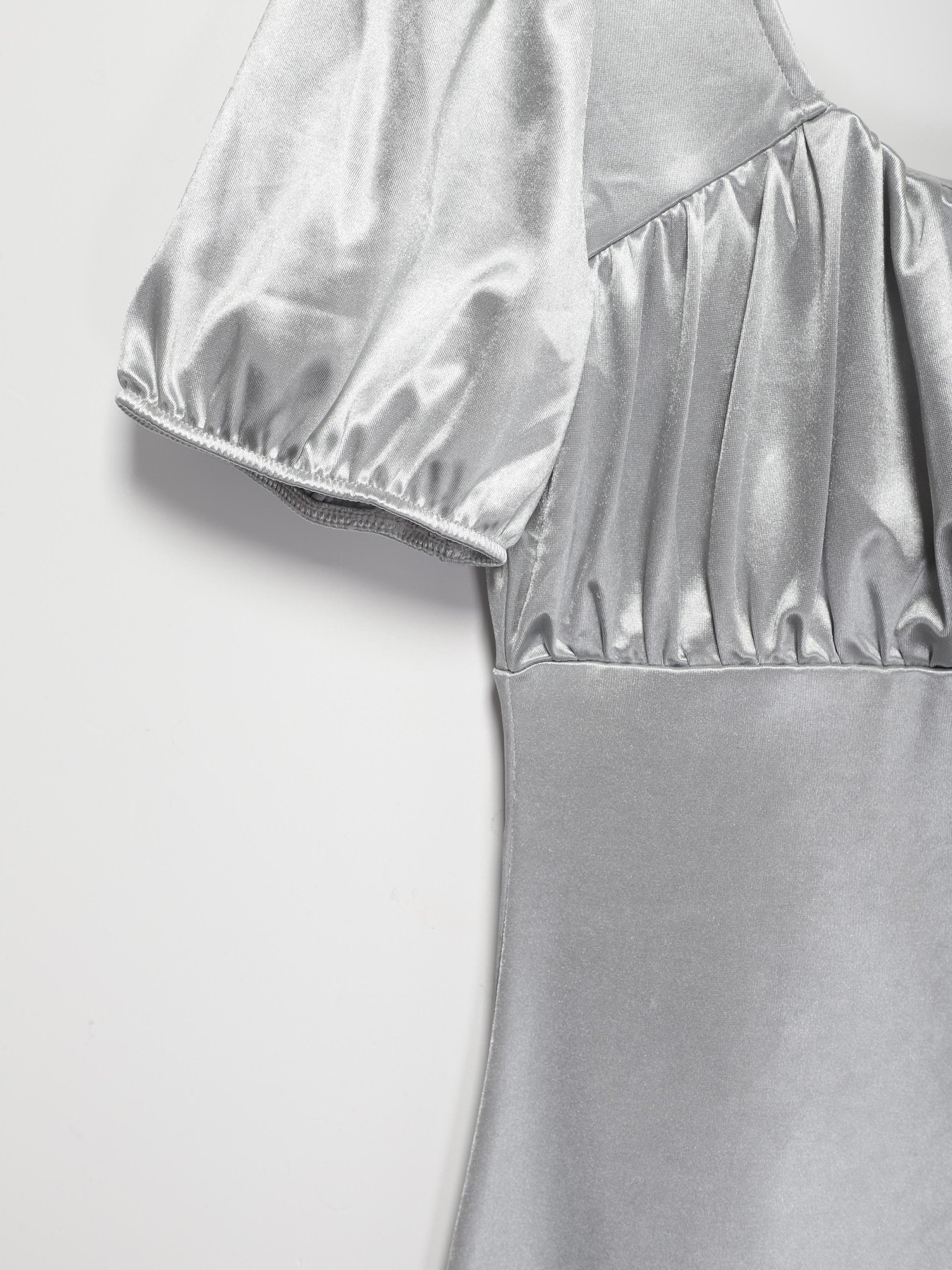 Платья H&M модель 09433472K_сірий Платья H&M модель 09433472K_сірий Фото