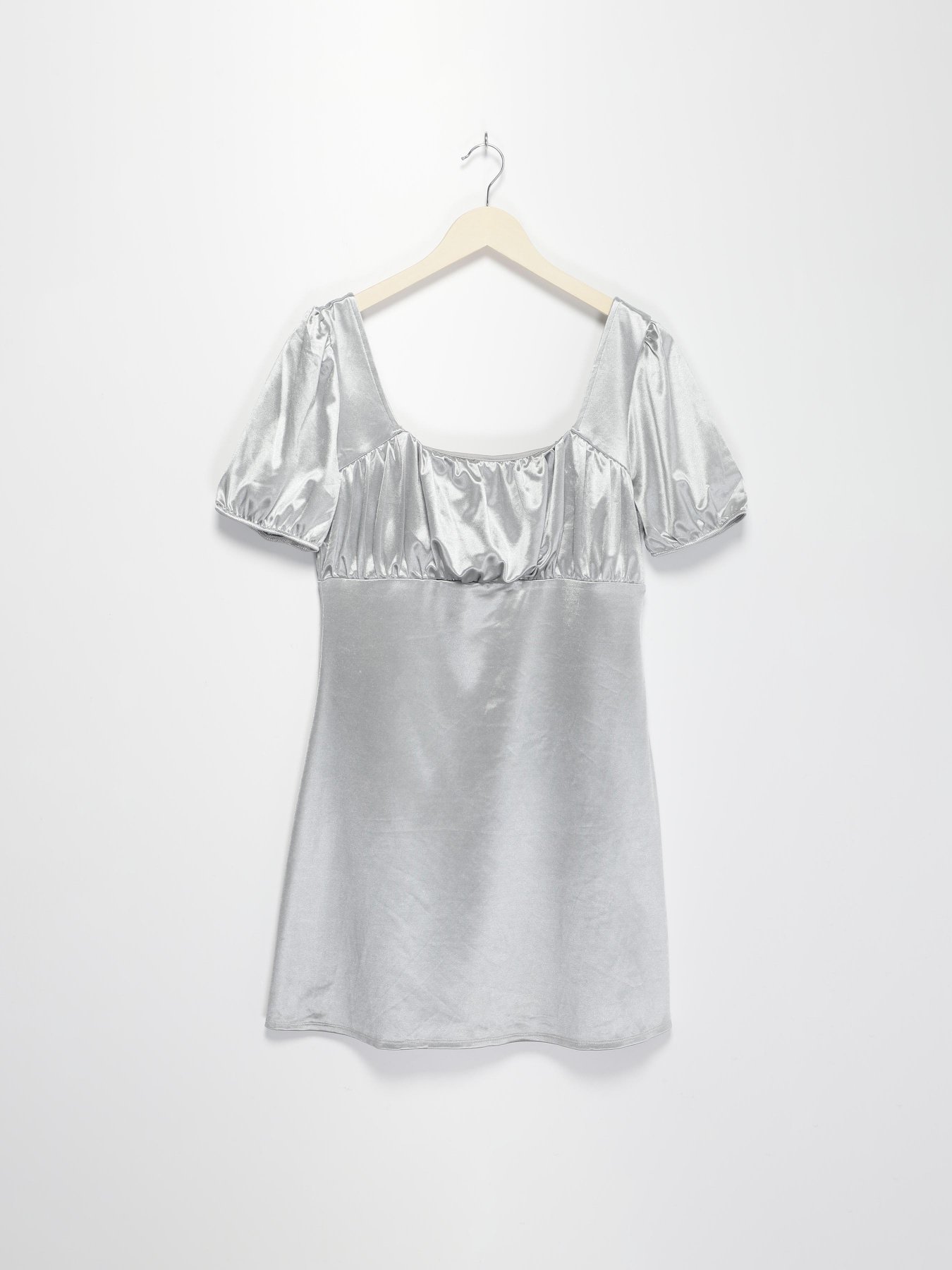 Платья H&M модель 09433472K_сірий Платья H&M модель 09433472K_сірий Фото