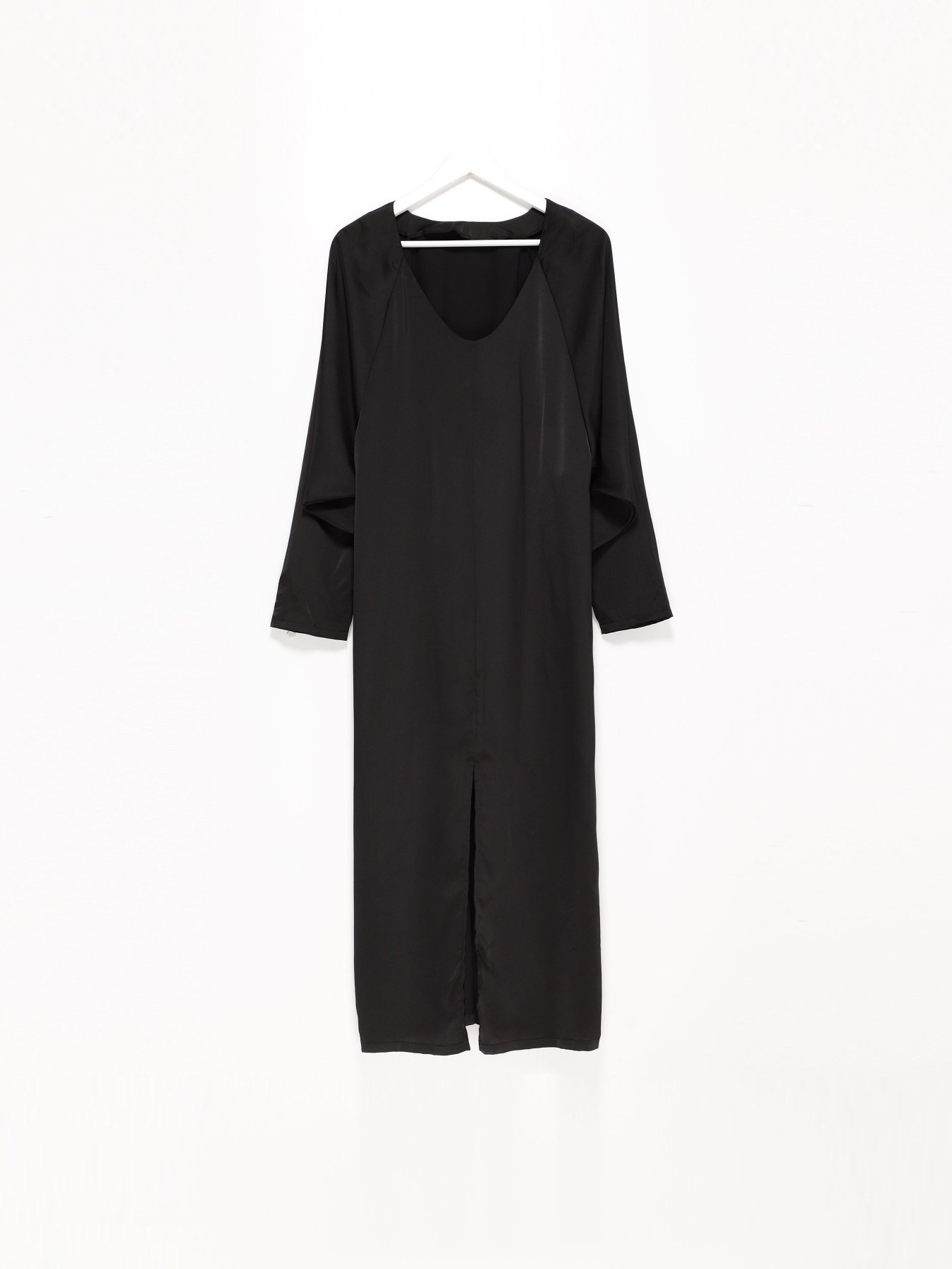 Платья H&M модель 0939948_чорний Фото