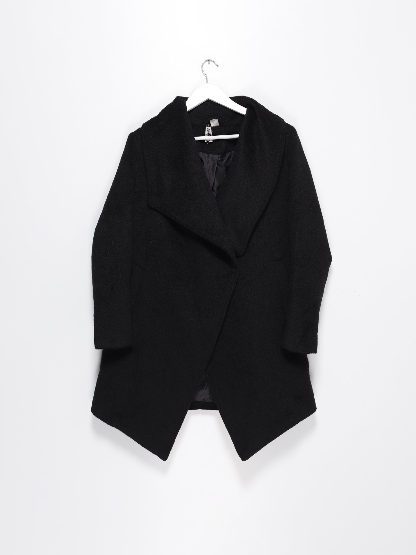 Пальта та плащі H&M модель 0300908_чорний Пальта та плащі H&M модель 0300908_чорний Фото